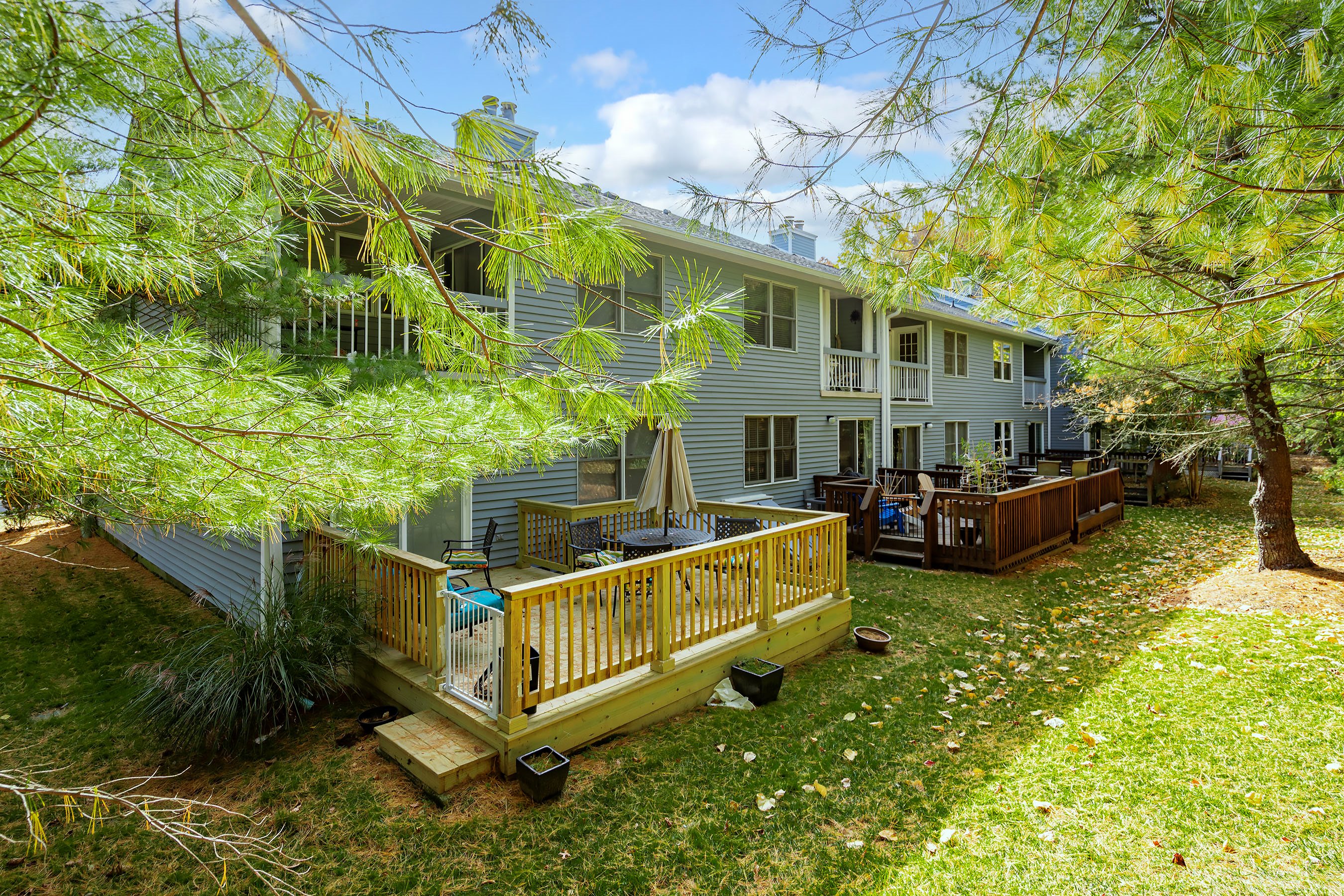 38 Essex Dr