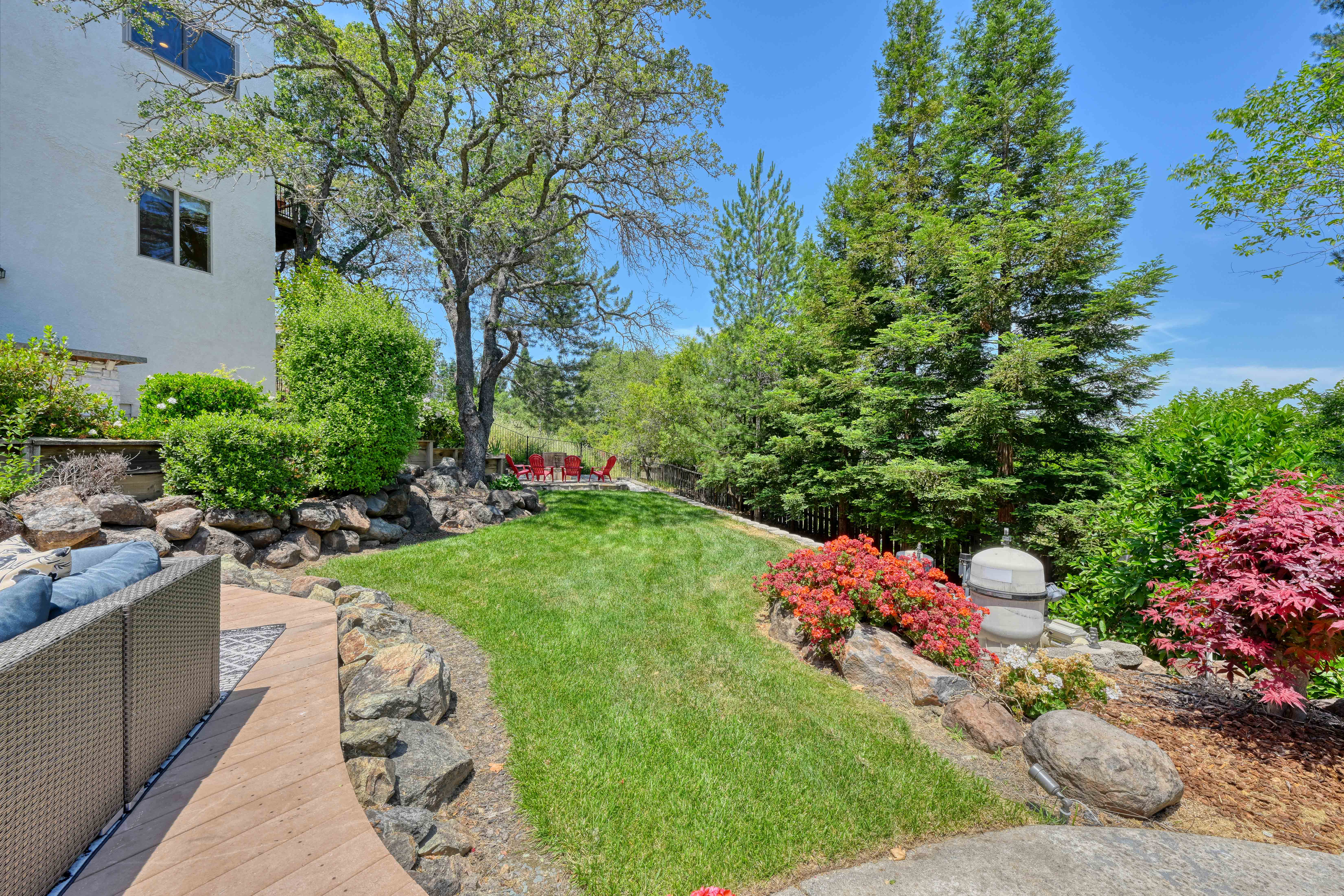 3205 Warren Lane 