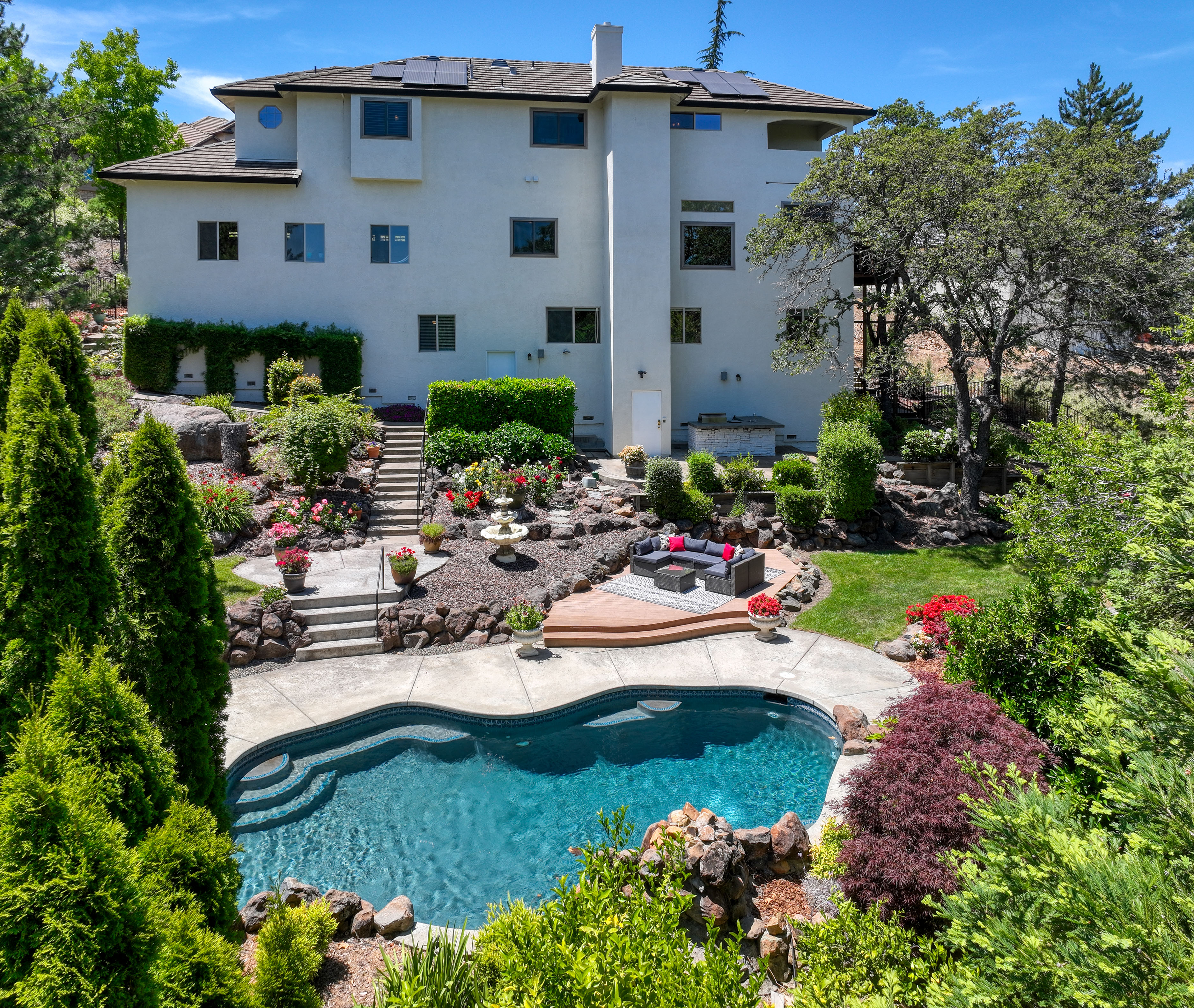 3205 Warren Lane 