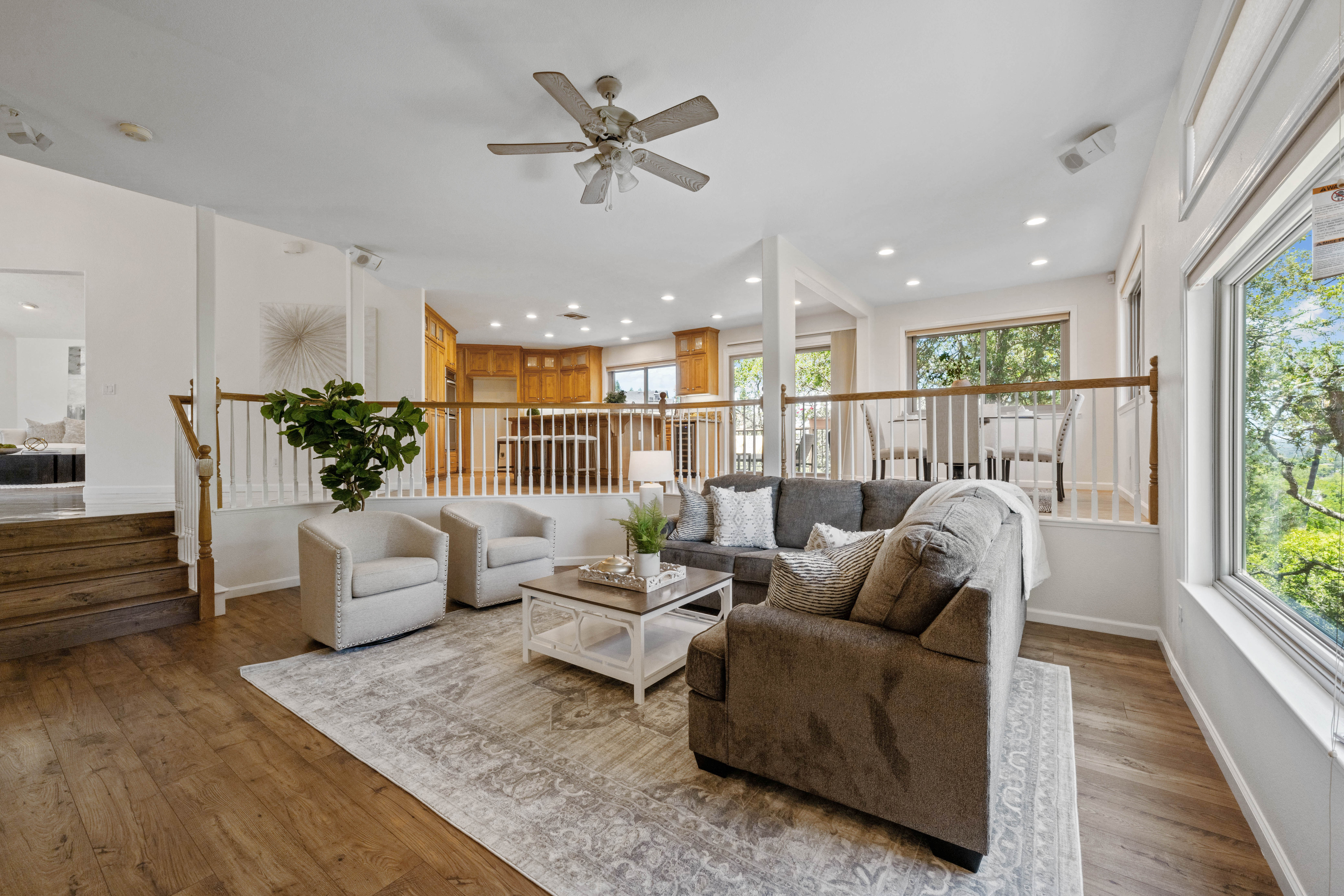3205 Warren Lane 