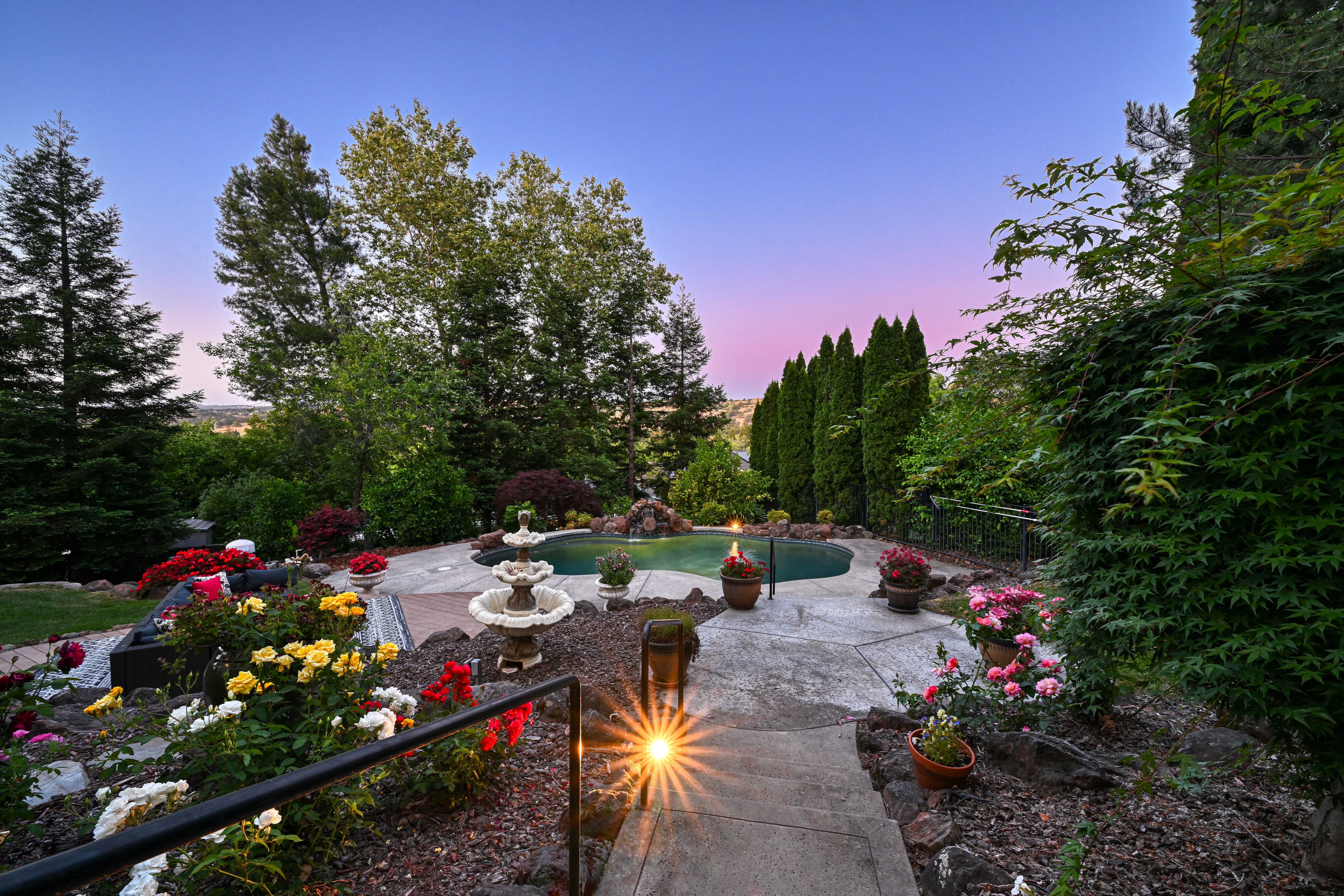 3205 Warren Lane 