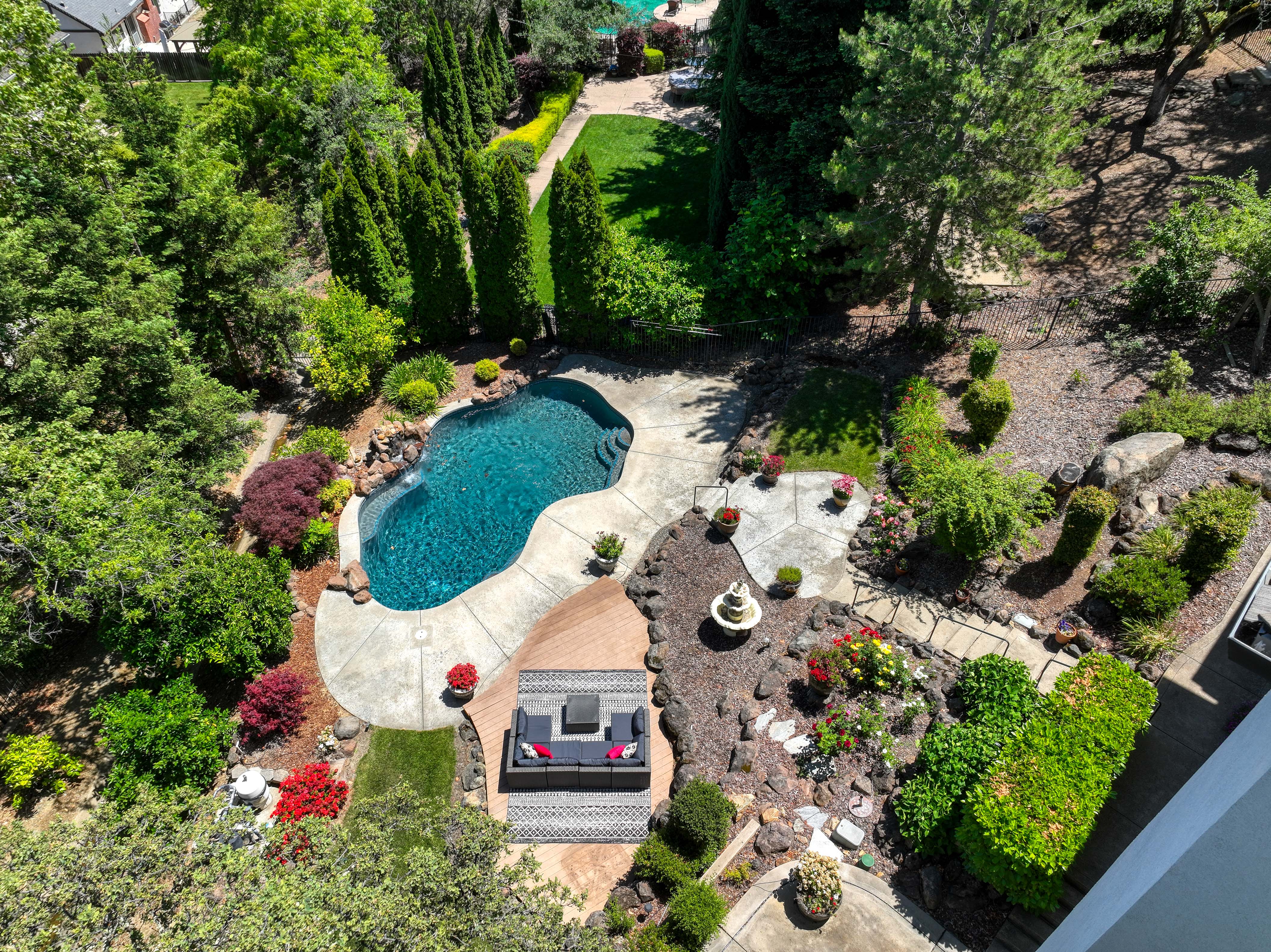 3205 Warren Lane 