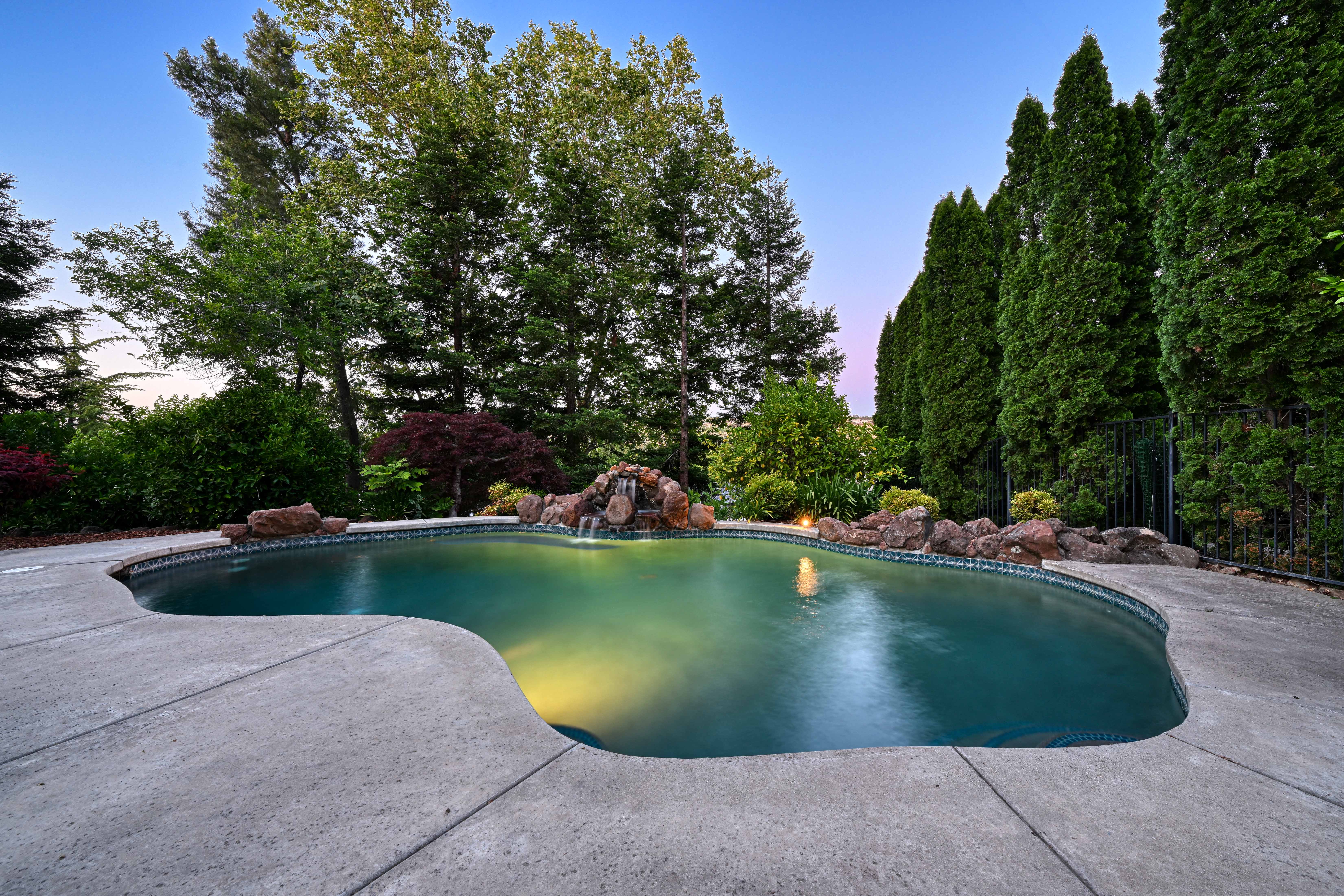 3205 Warren Lane 