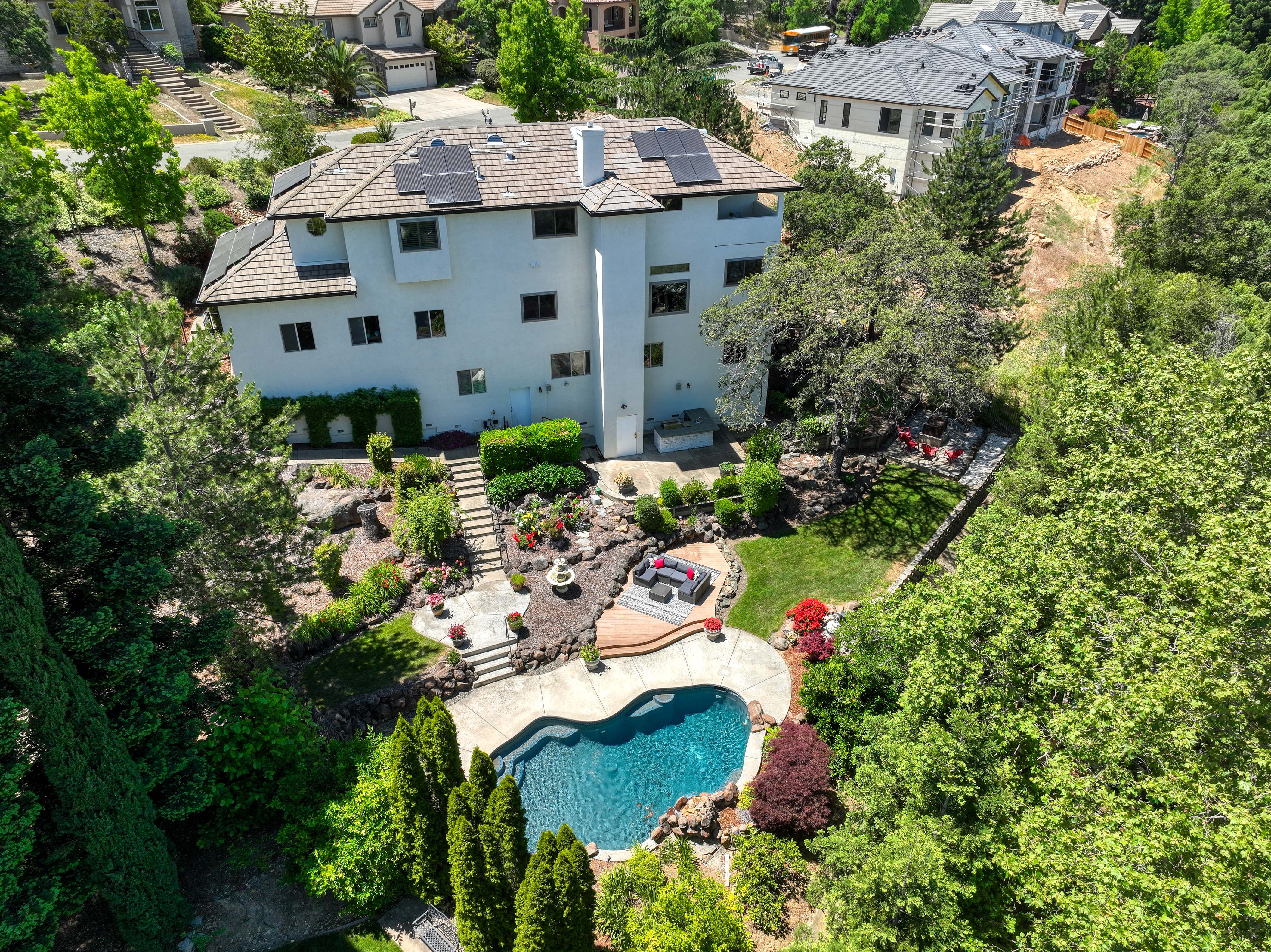 3205 Warren Lane 