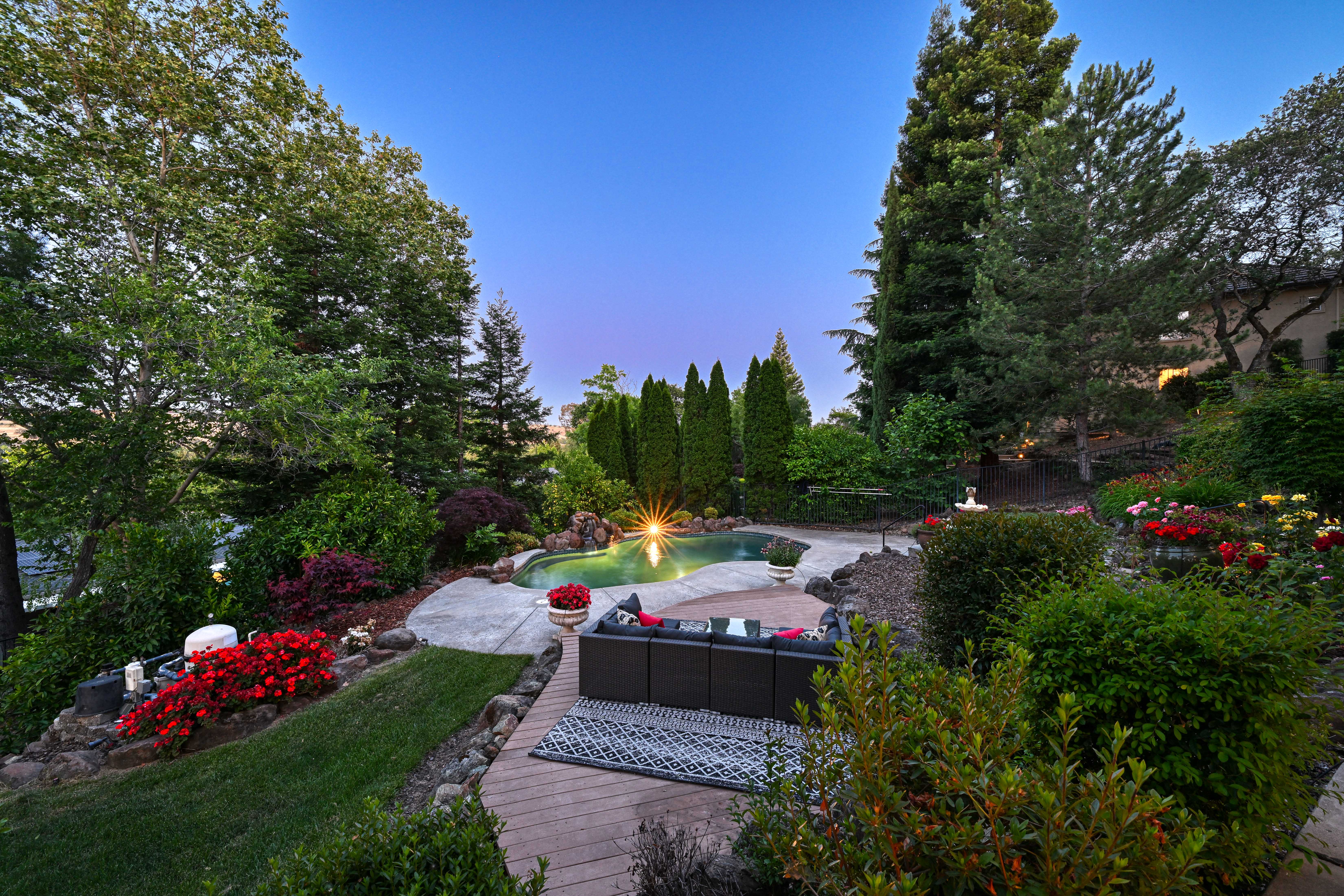 3205 Warren Lane 