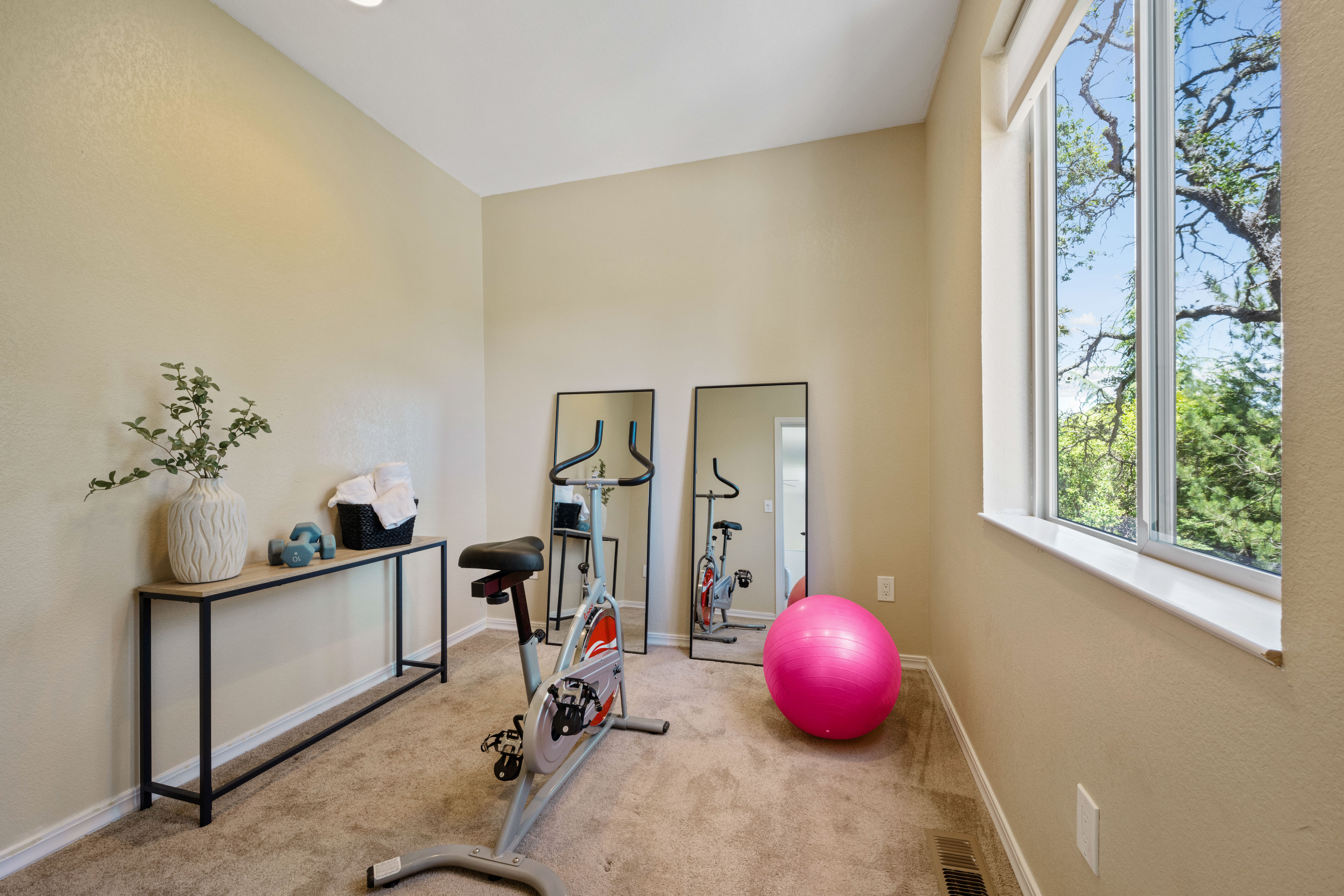3205 Warren Lane 