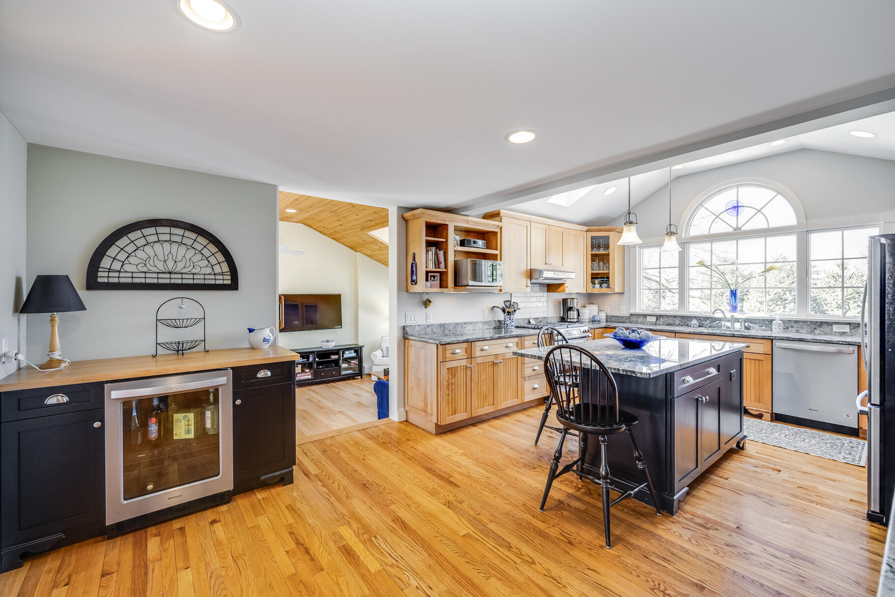 30 Beach Road 