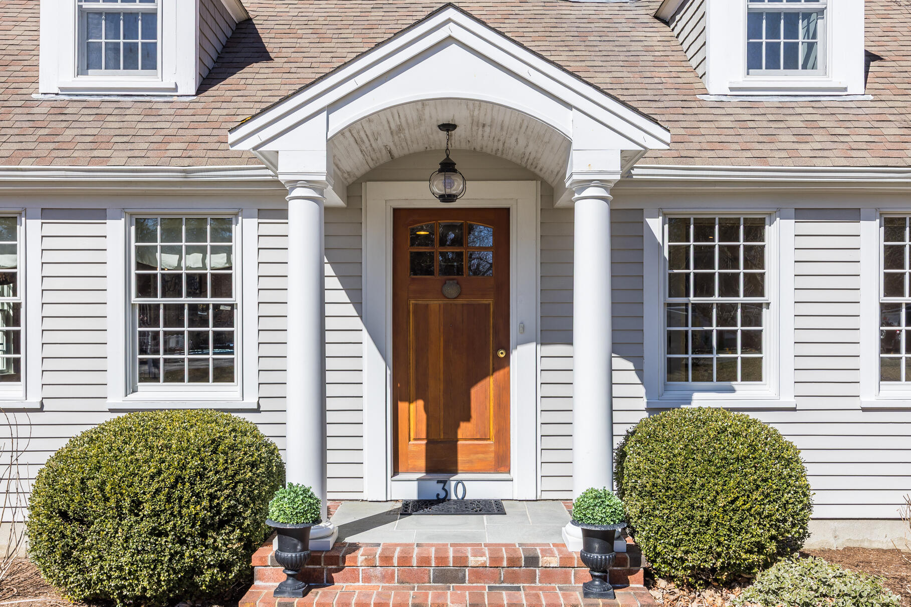 30 Beach Road 