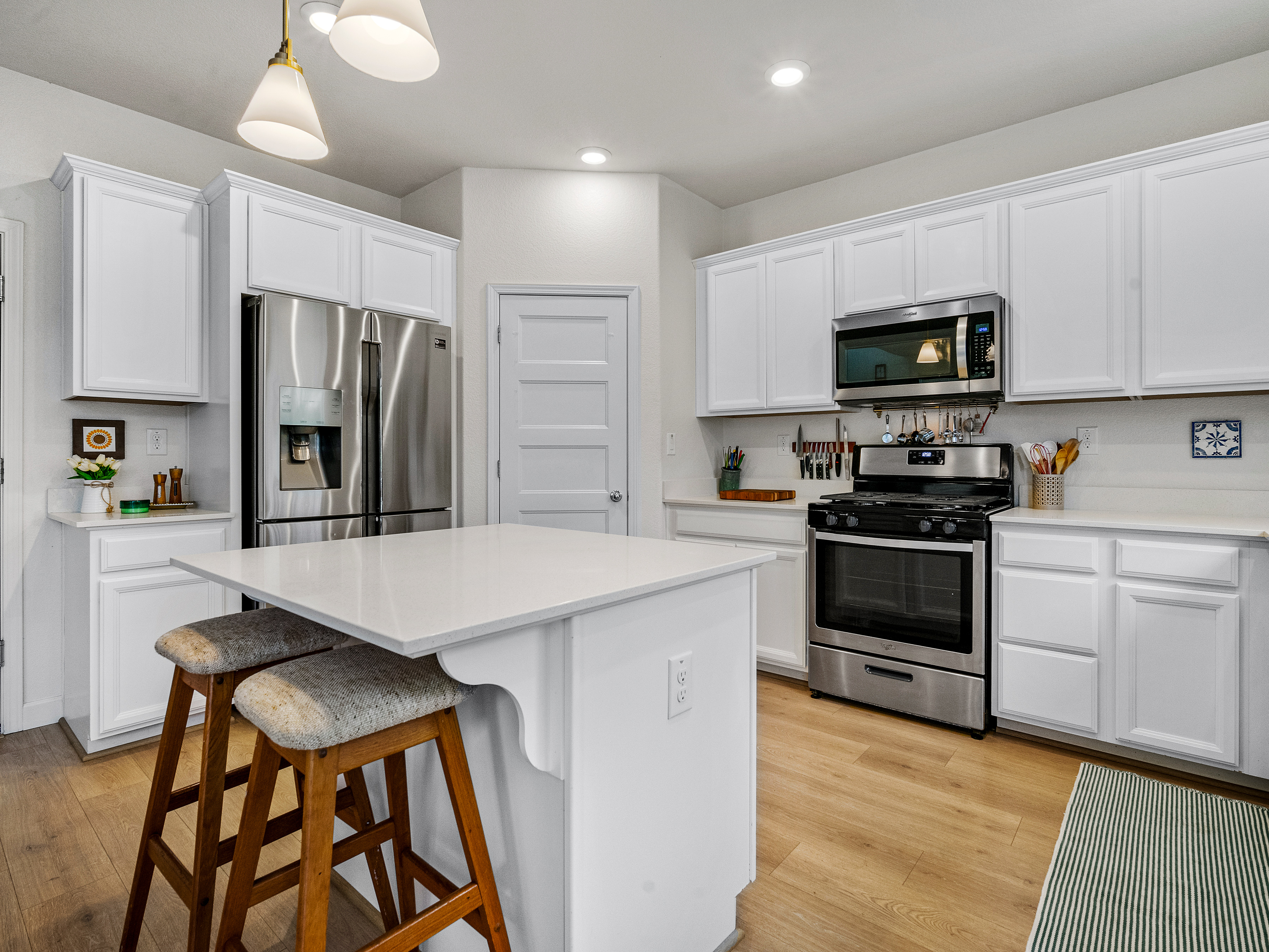 6128 Mehrten Circle 