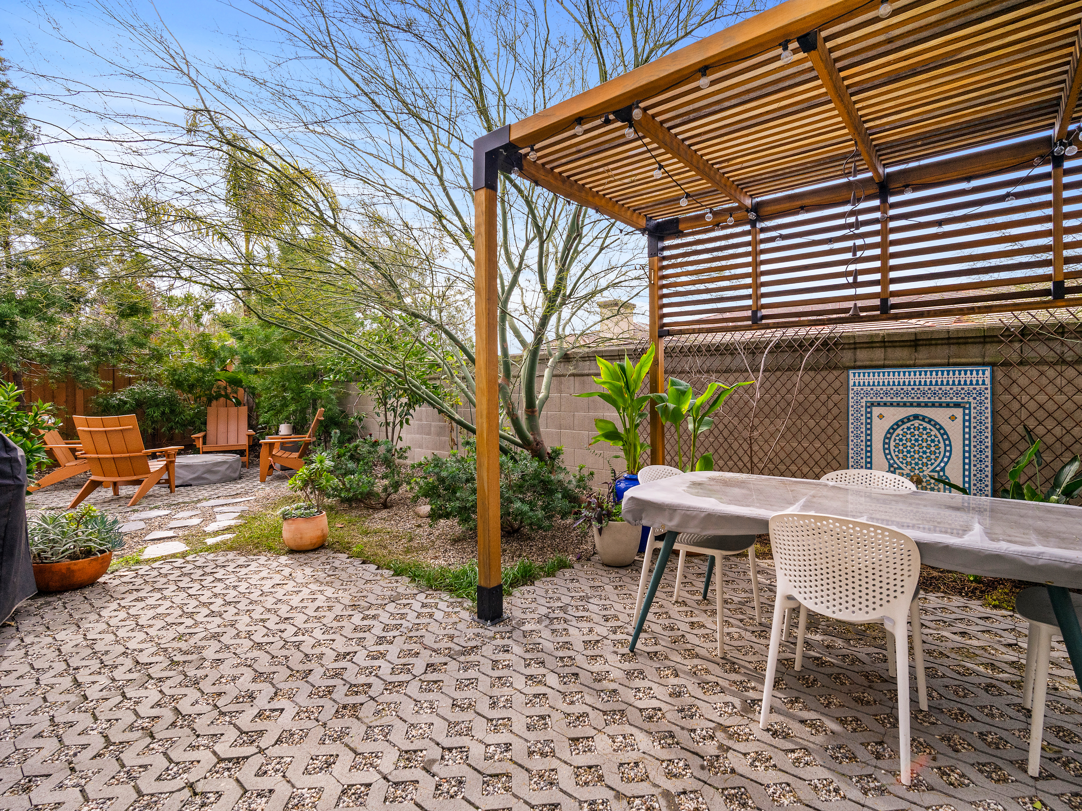 6128 Mehrten Circle 