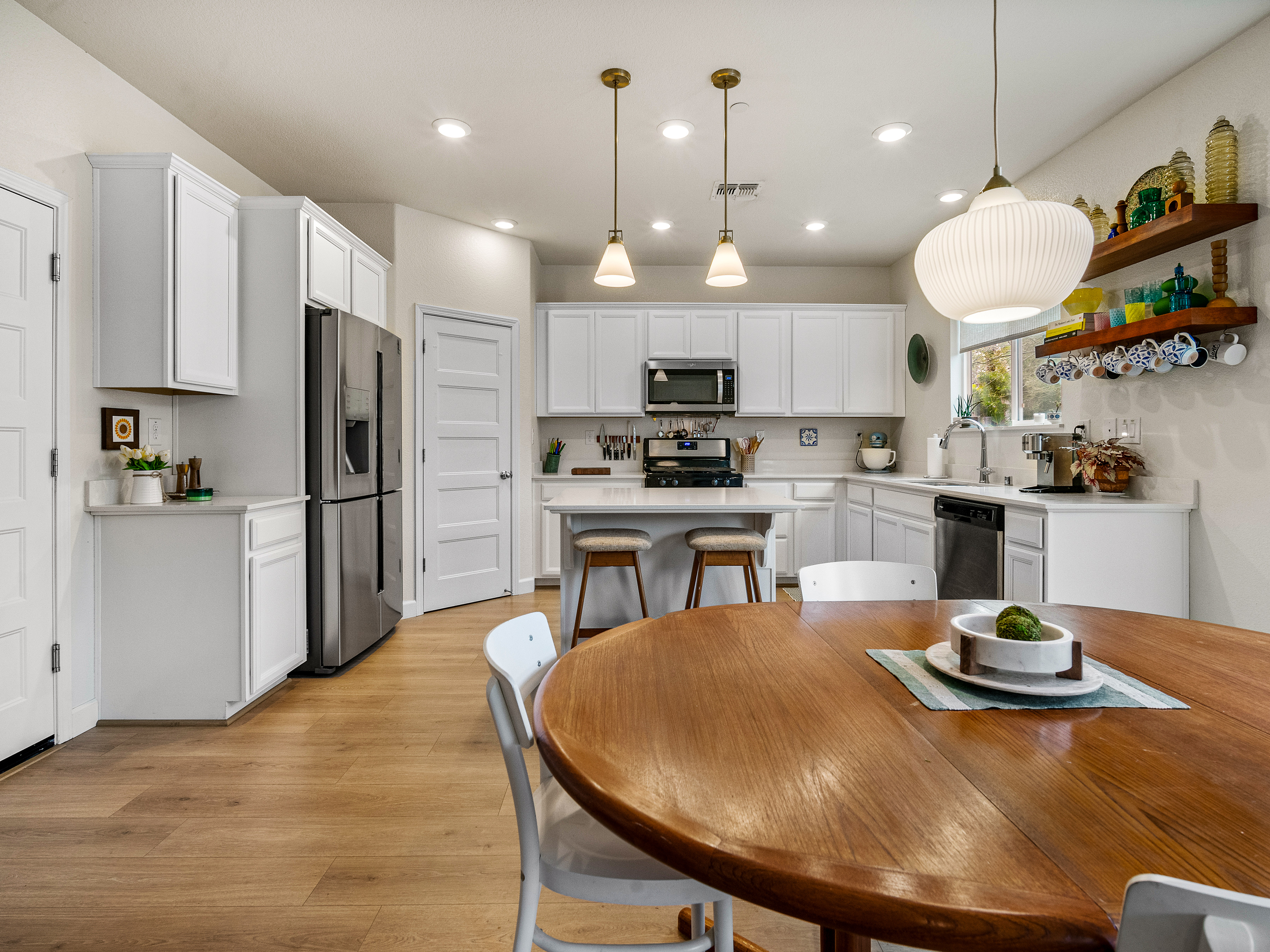 6128 Mehrten Circle 