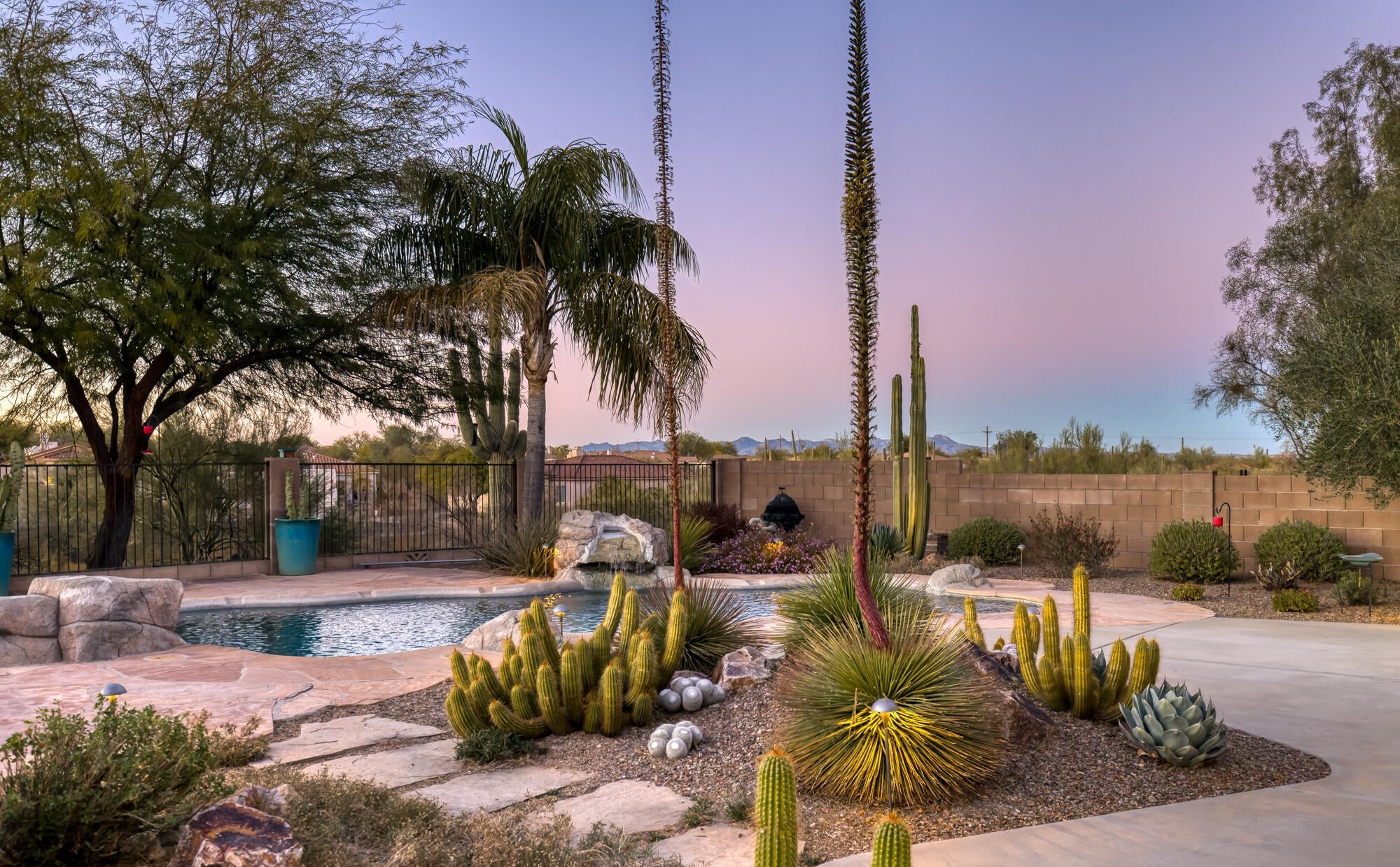 4092 W Tombolo Trail 