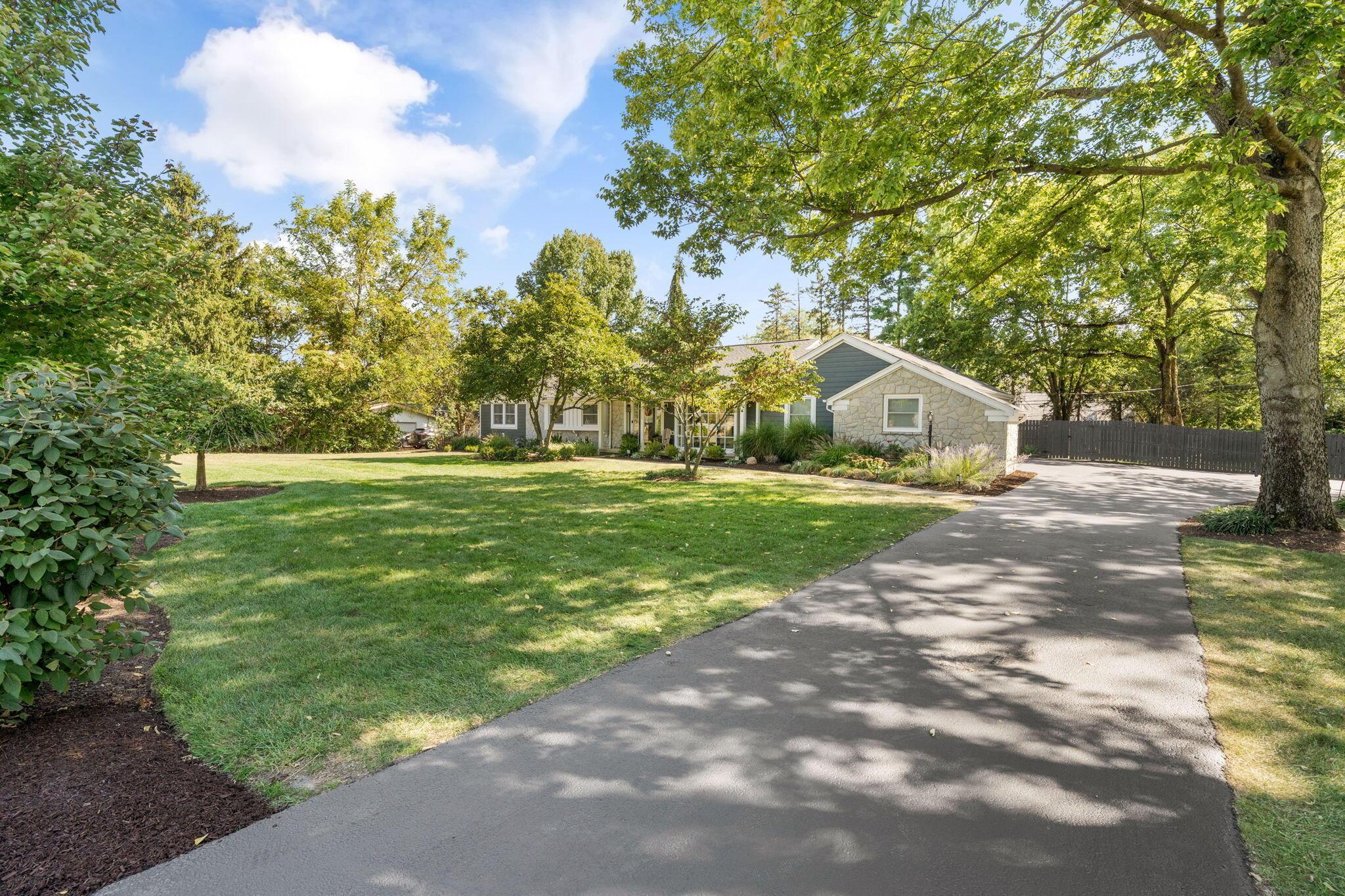 3715 Henderson Road