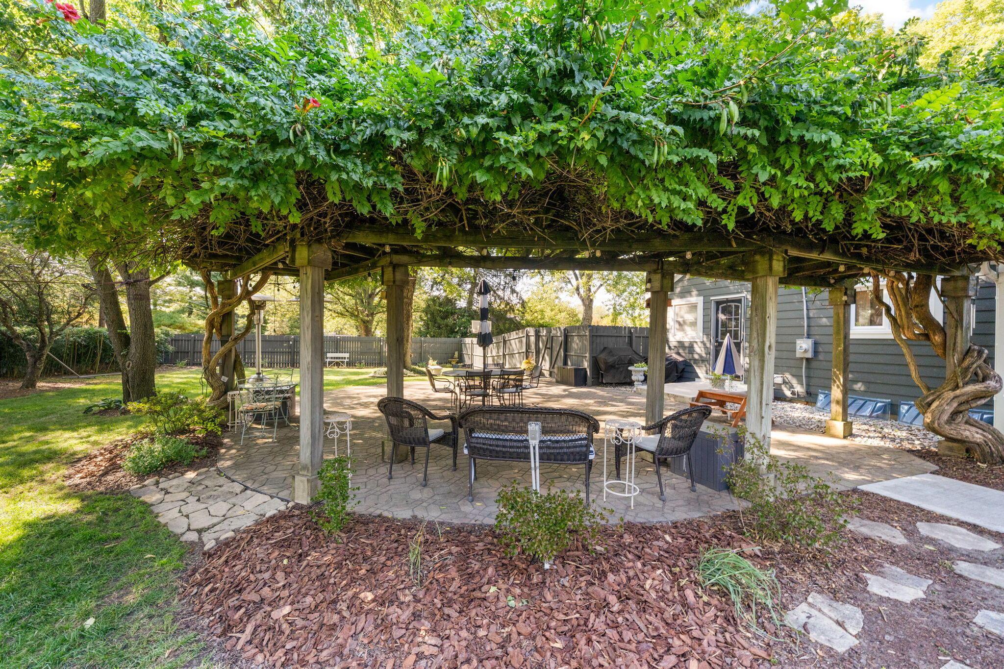 3715 Henderson Road