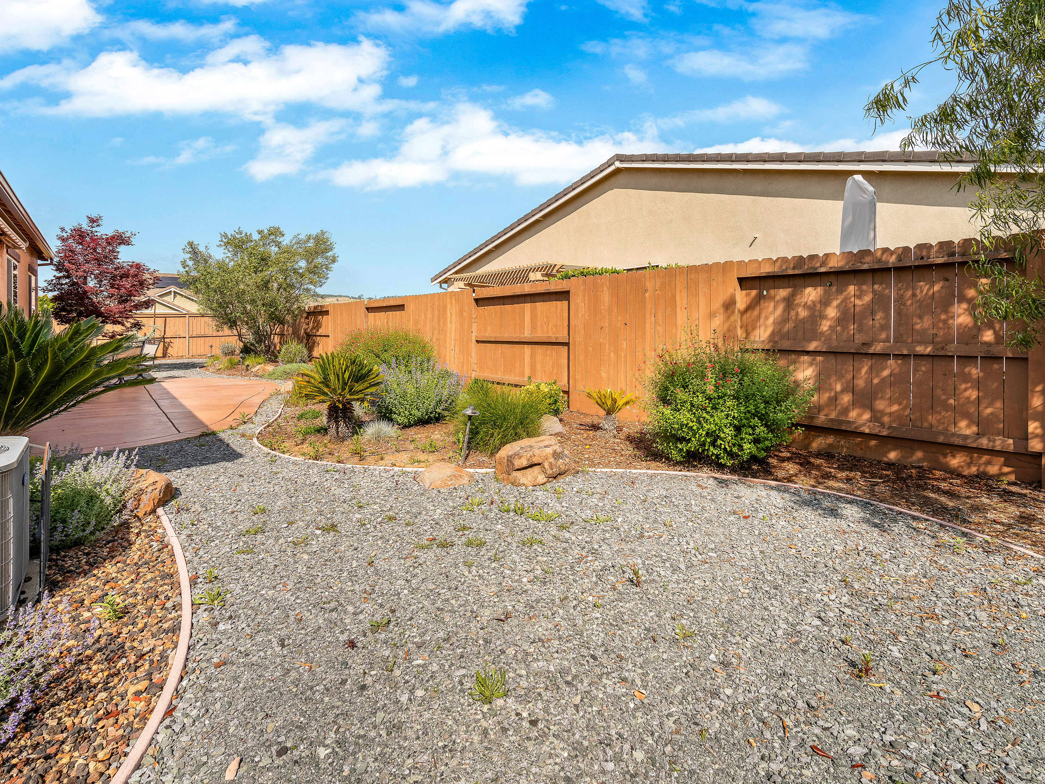 5118 Hollister Loop 