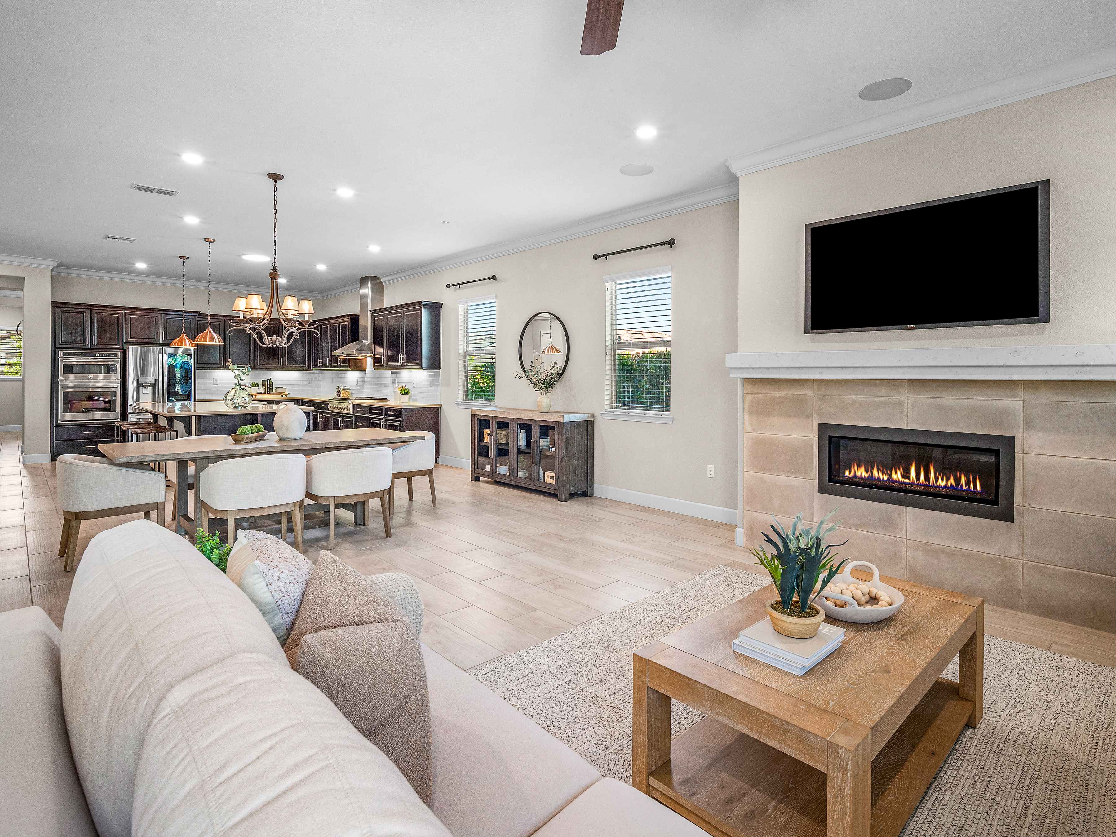 5118 Hollister Loop 