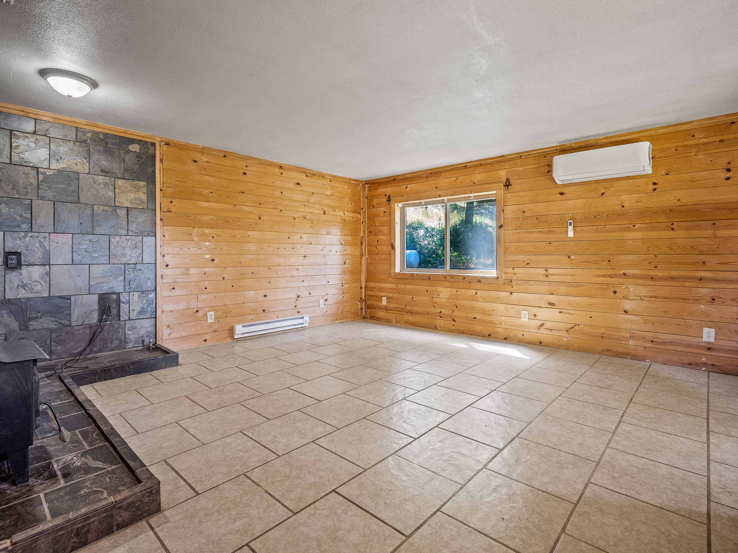 1423 Argonaut Lane 