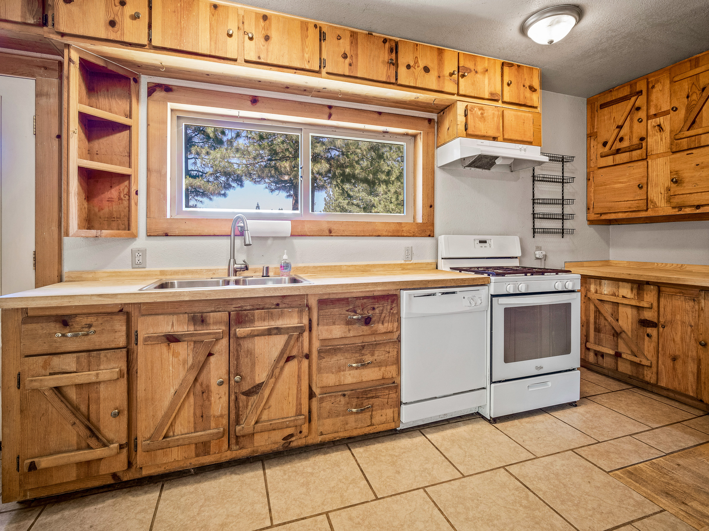 1423 Argonaut Lane 