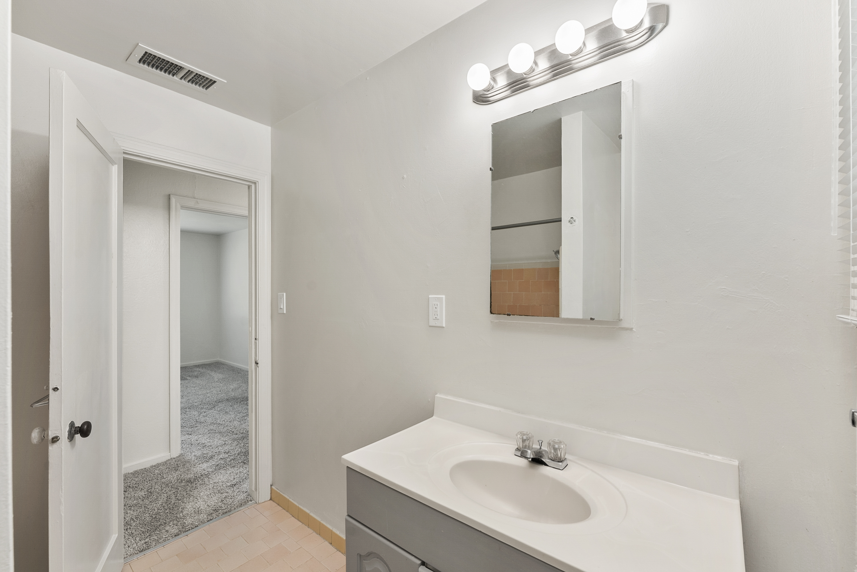 5516 Carmela Way 