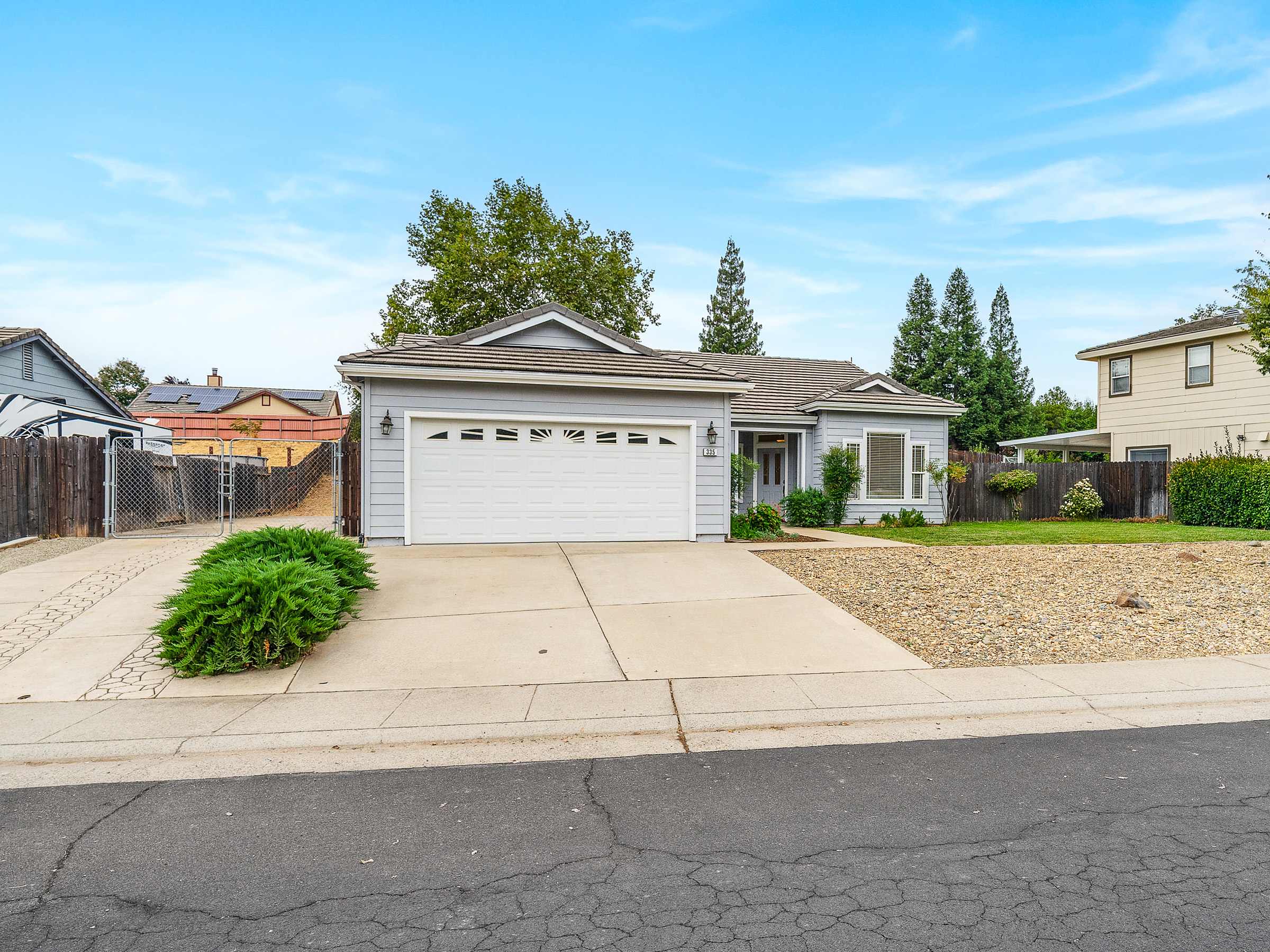 335 Edgebrook Drive 