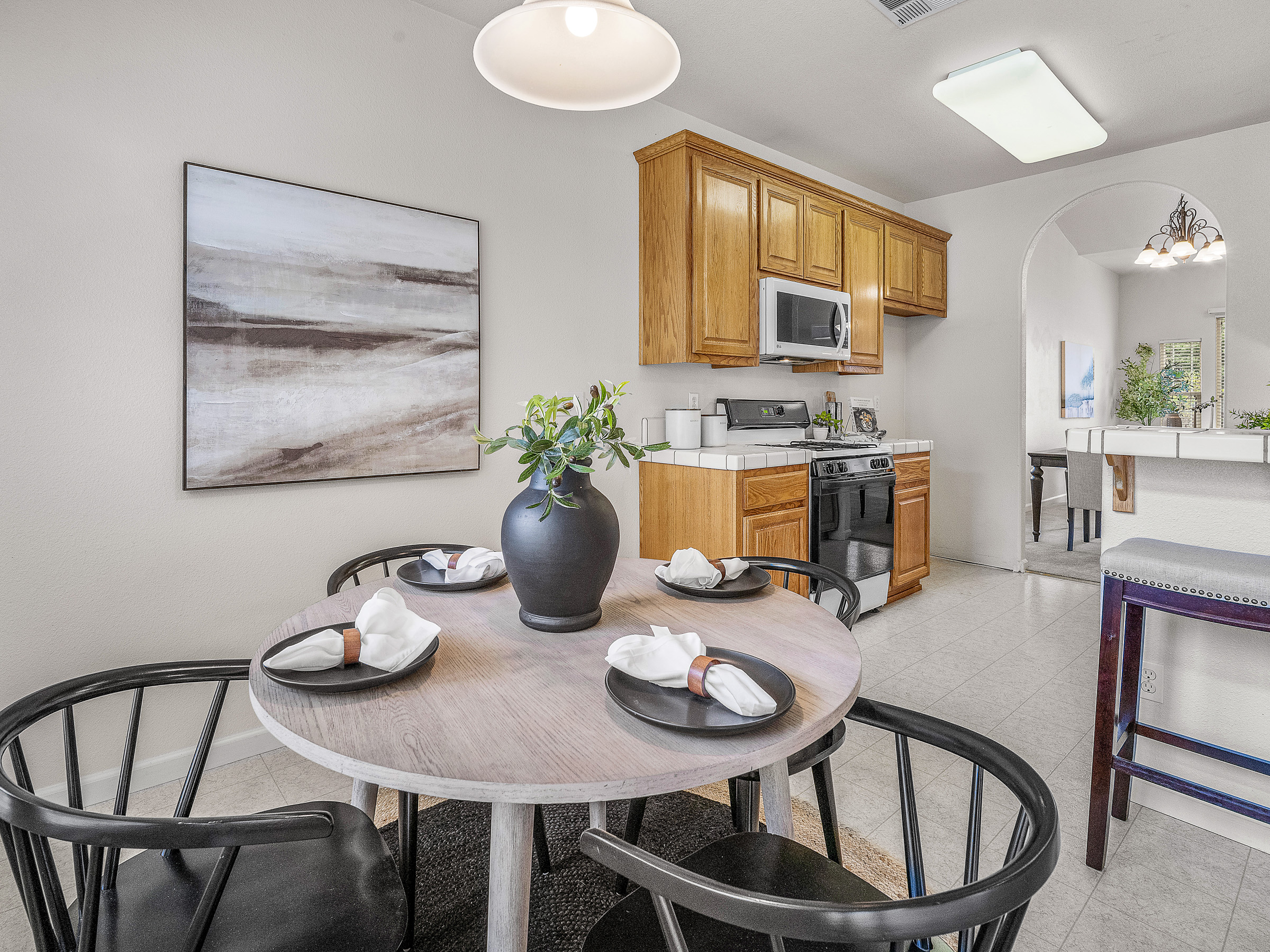 335 Edgebrook Drive 
