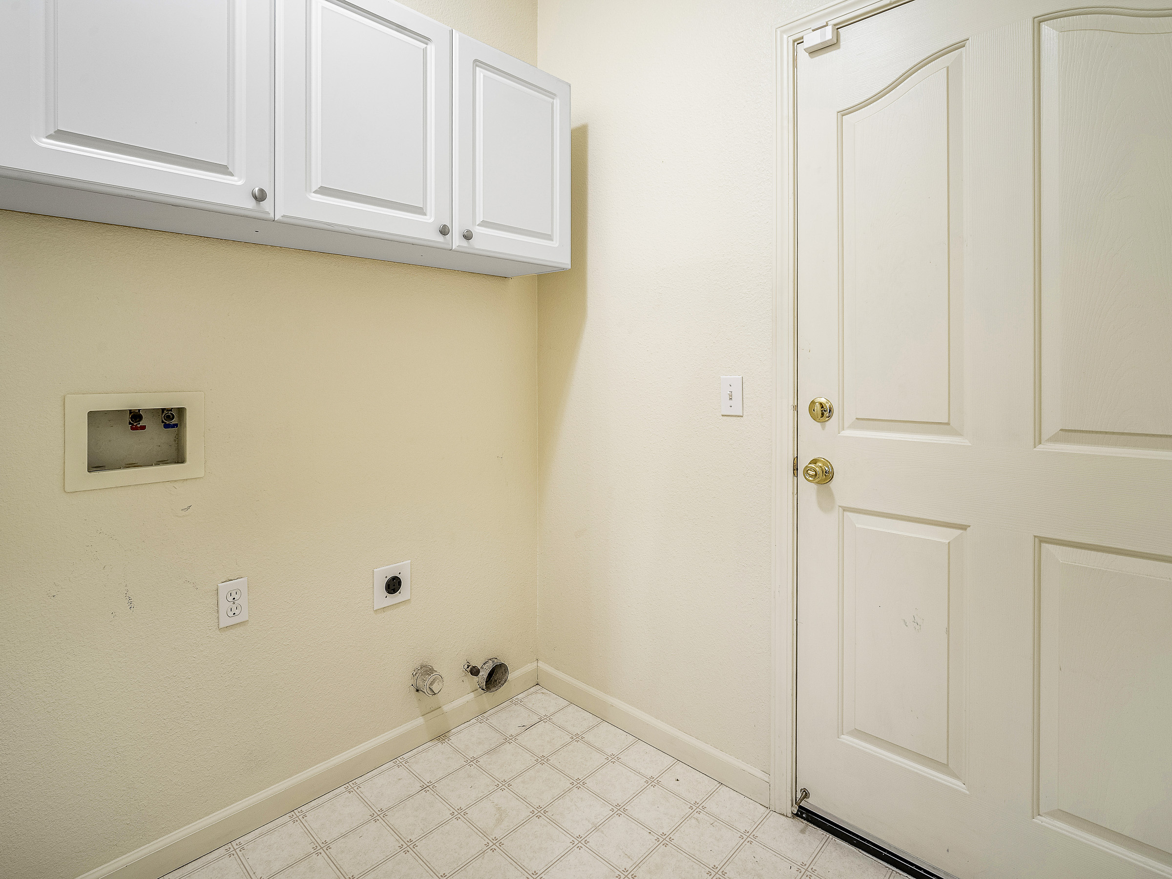 335 Edgebrook Drive 