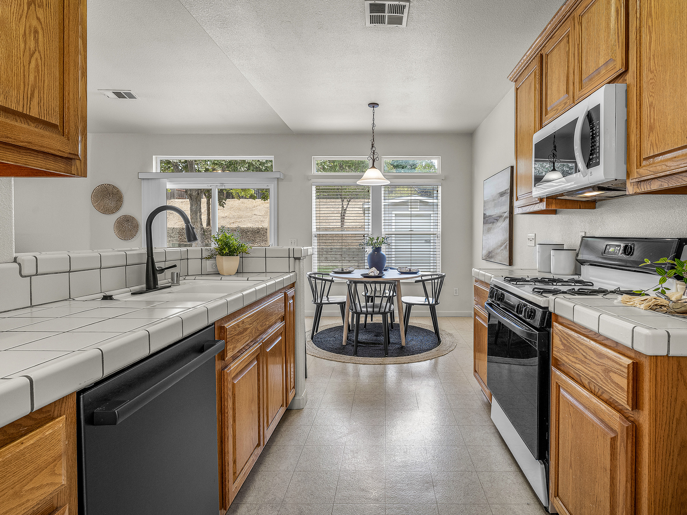 335 Edgebrook Drive 