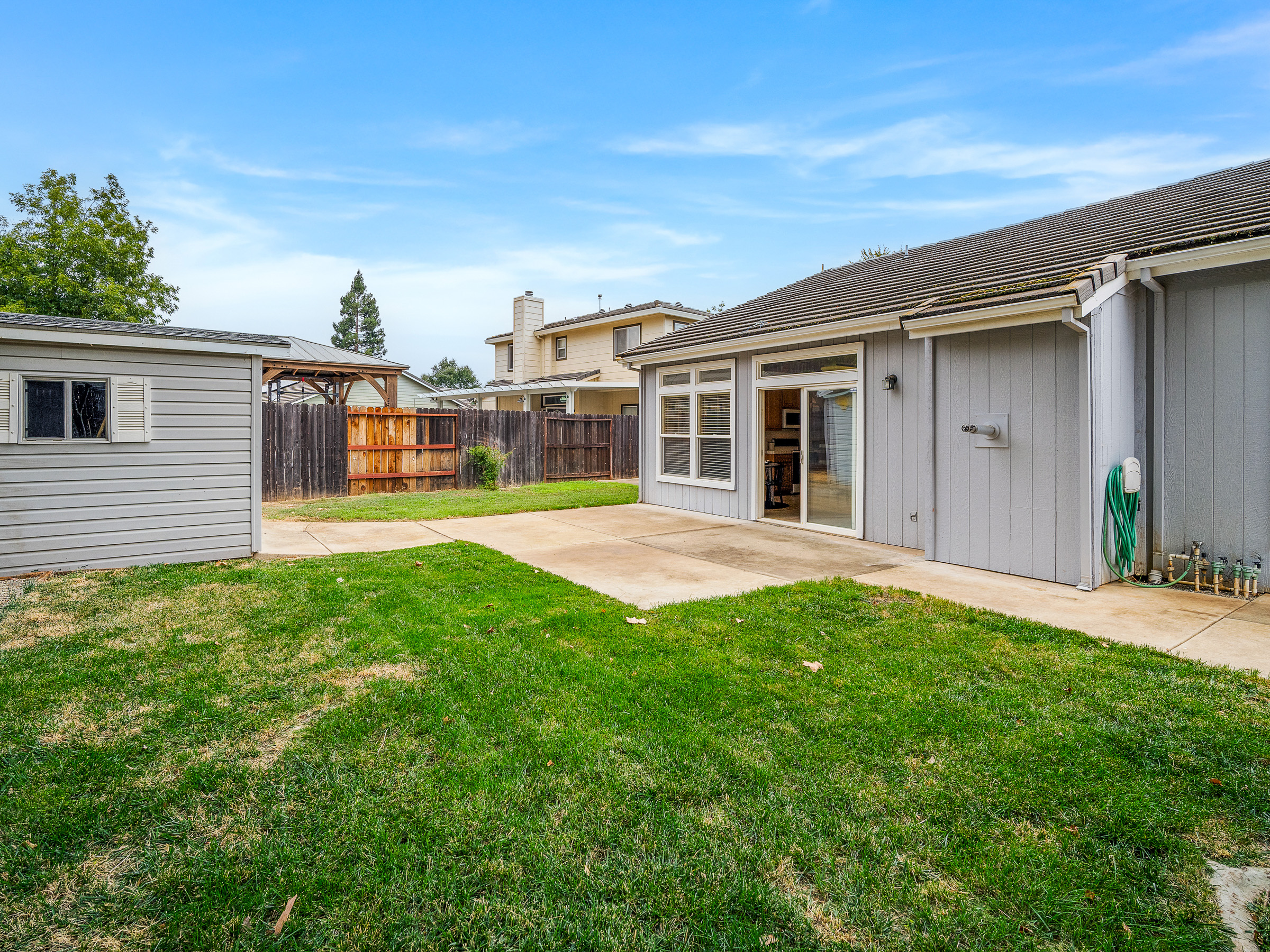 335 Edgebrook Drive 