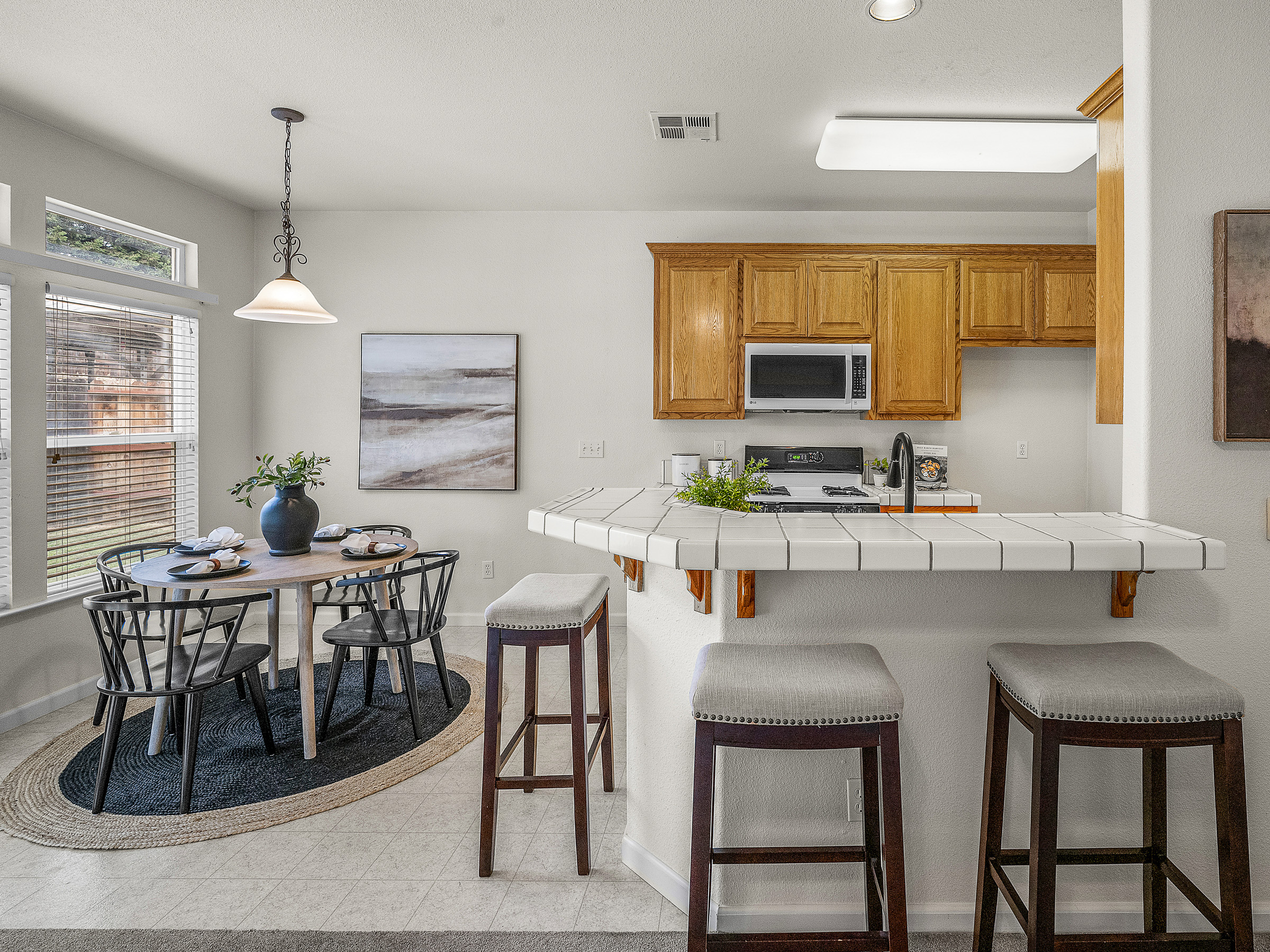335 Edgebrook Drive 
