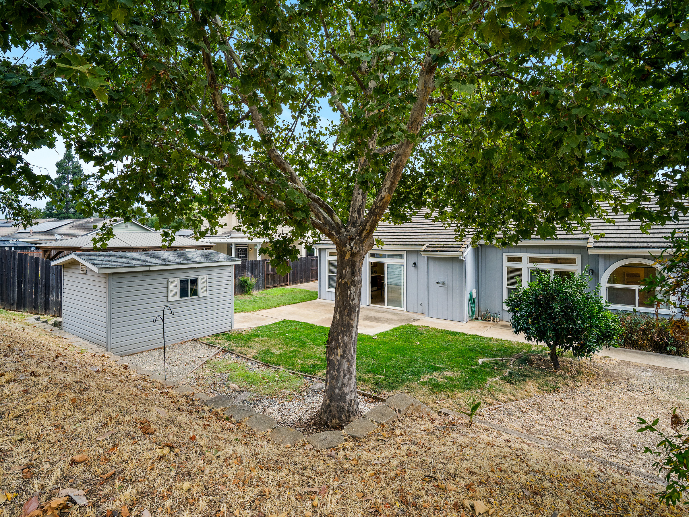 335 Edgebrook Drive 
