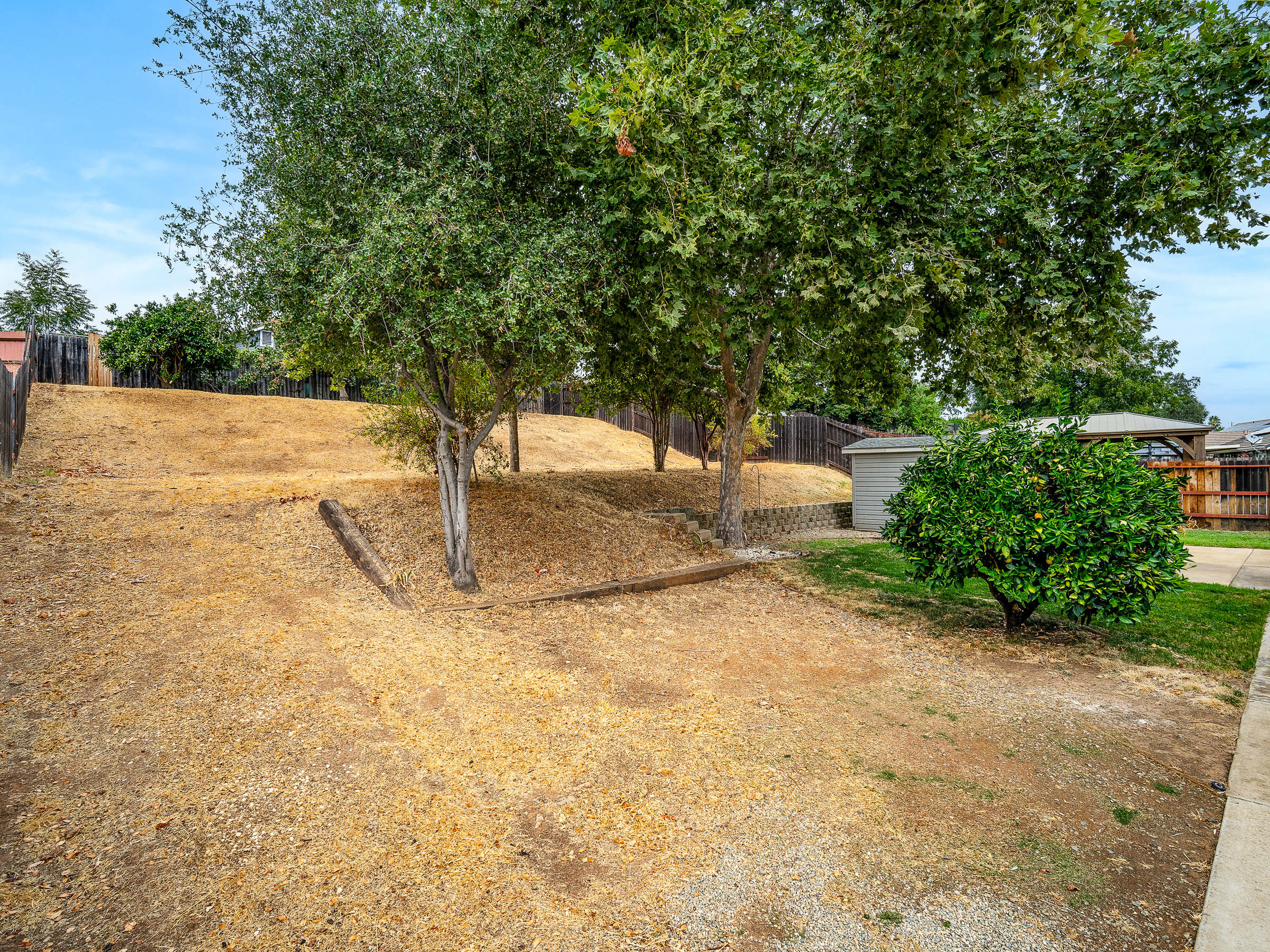 335 Edgebrook Drive 