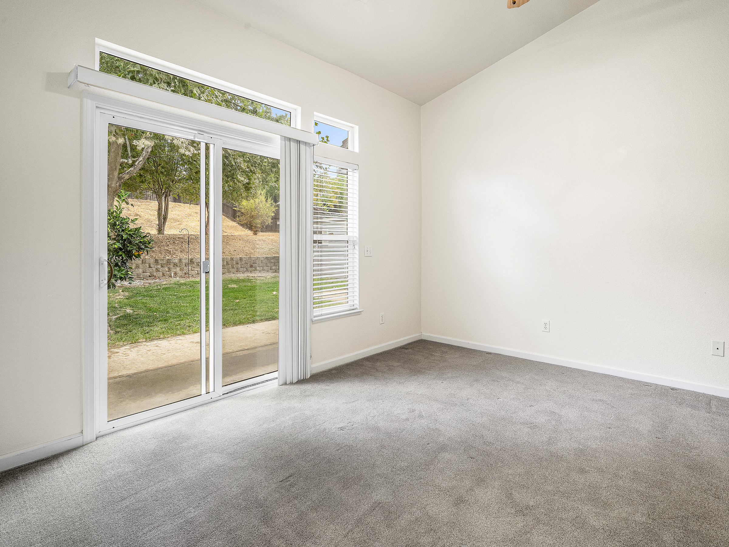 335 Edgebrook Drive 