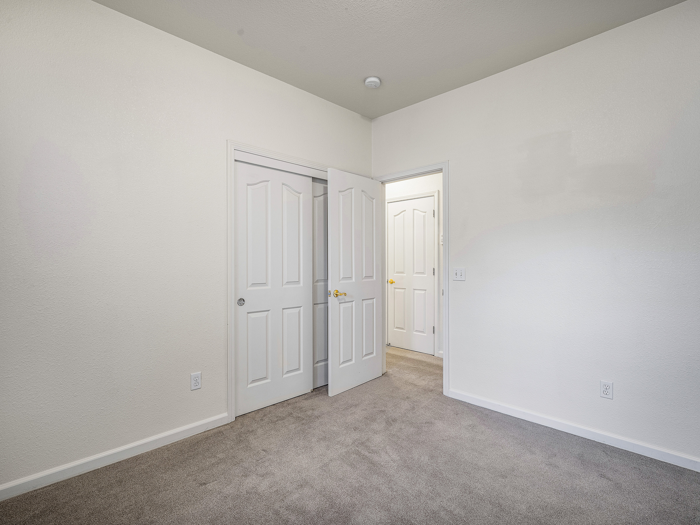 335 Edgebrook Drive 
