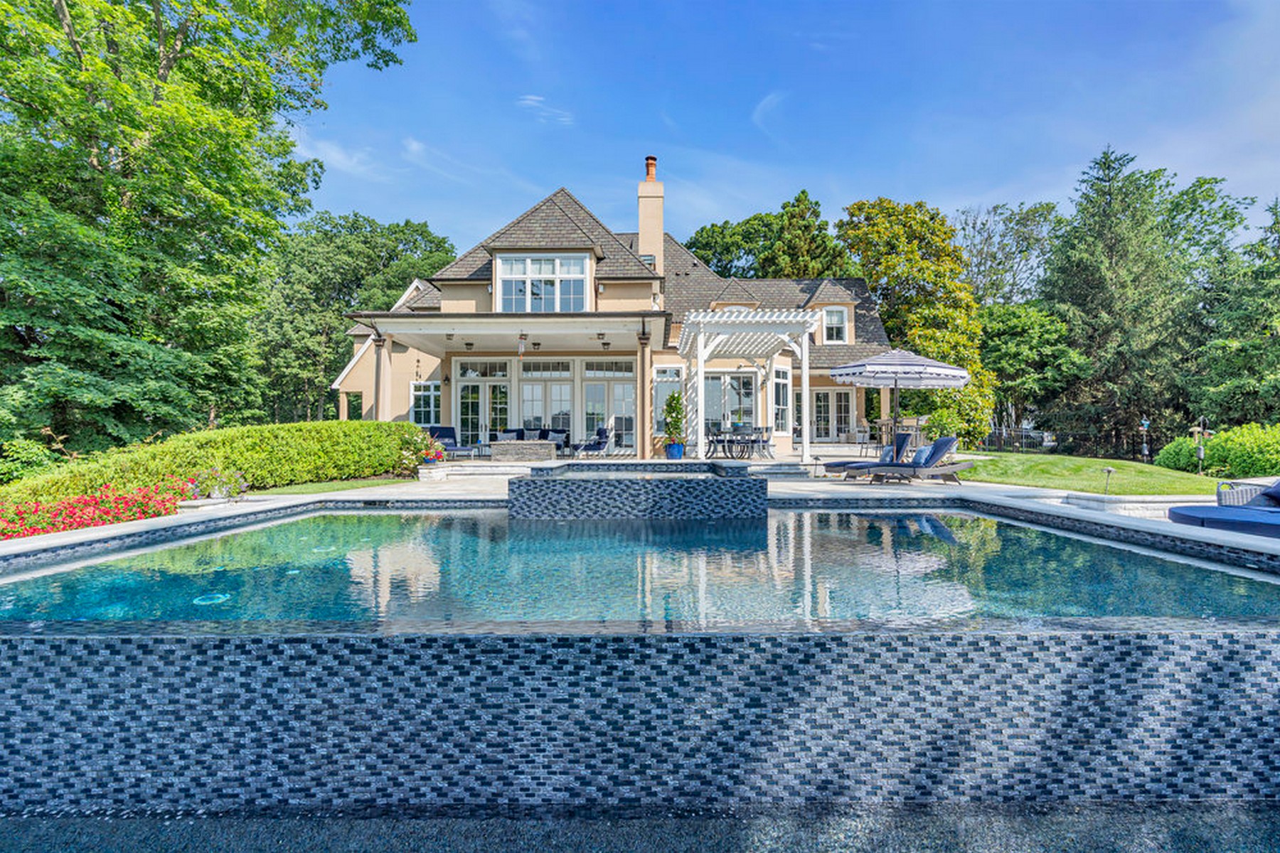 51 Blossom Cove Rd