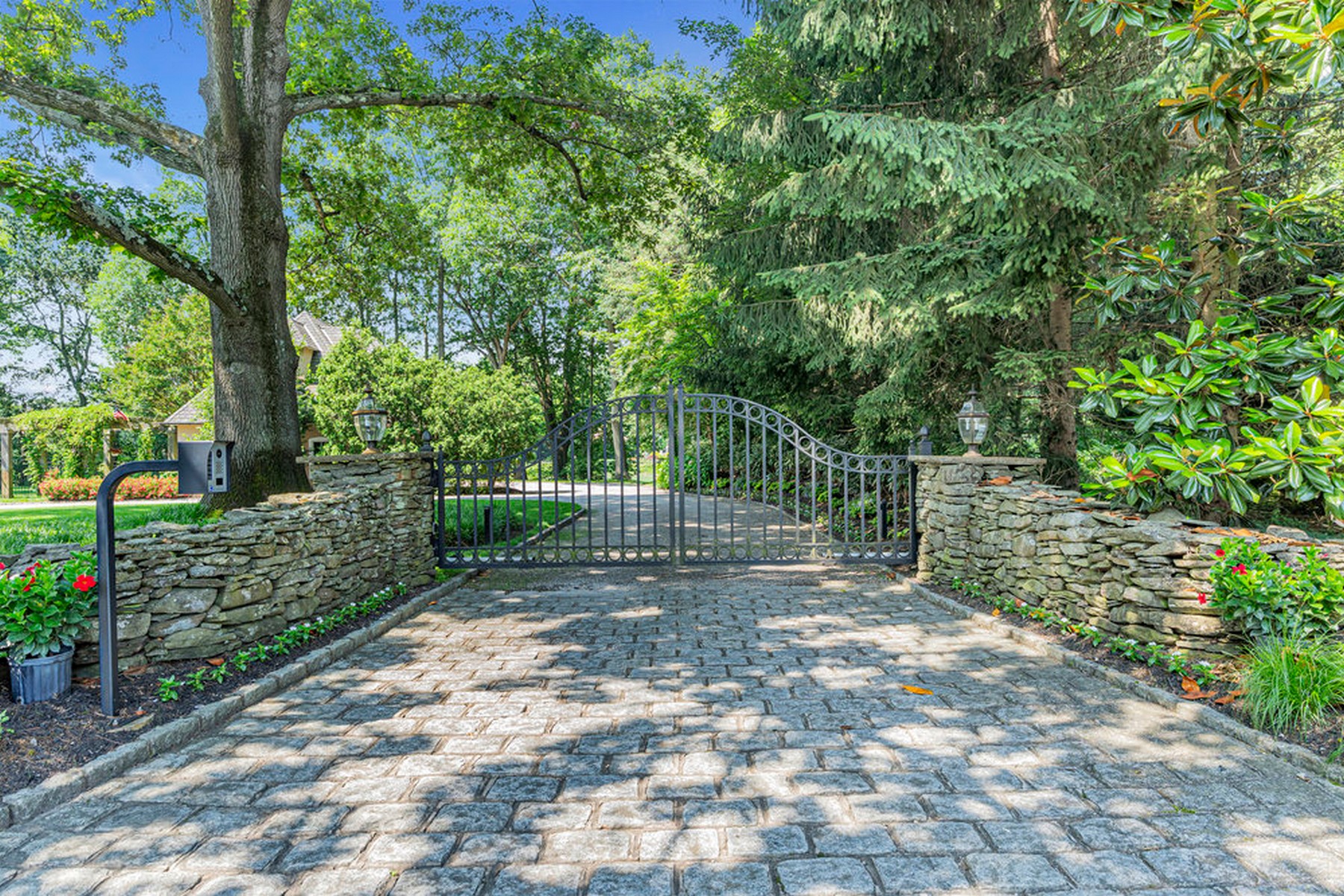 51 Blossom Cove Rd