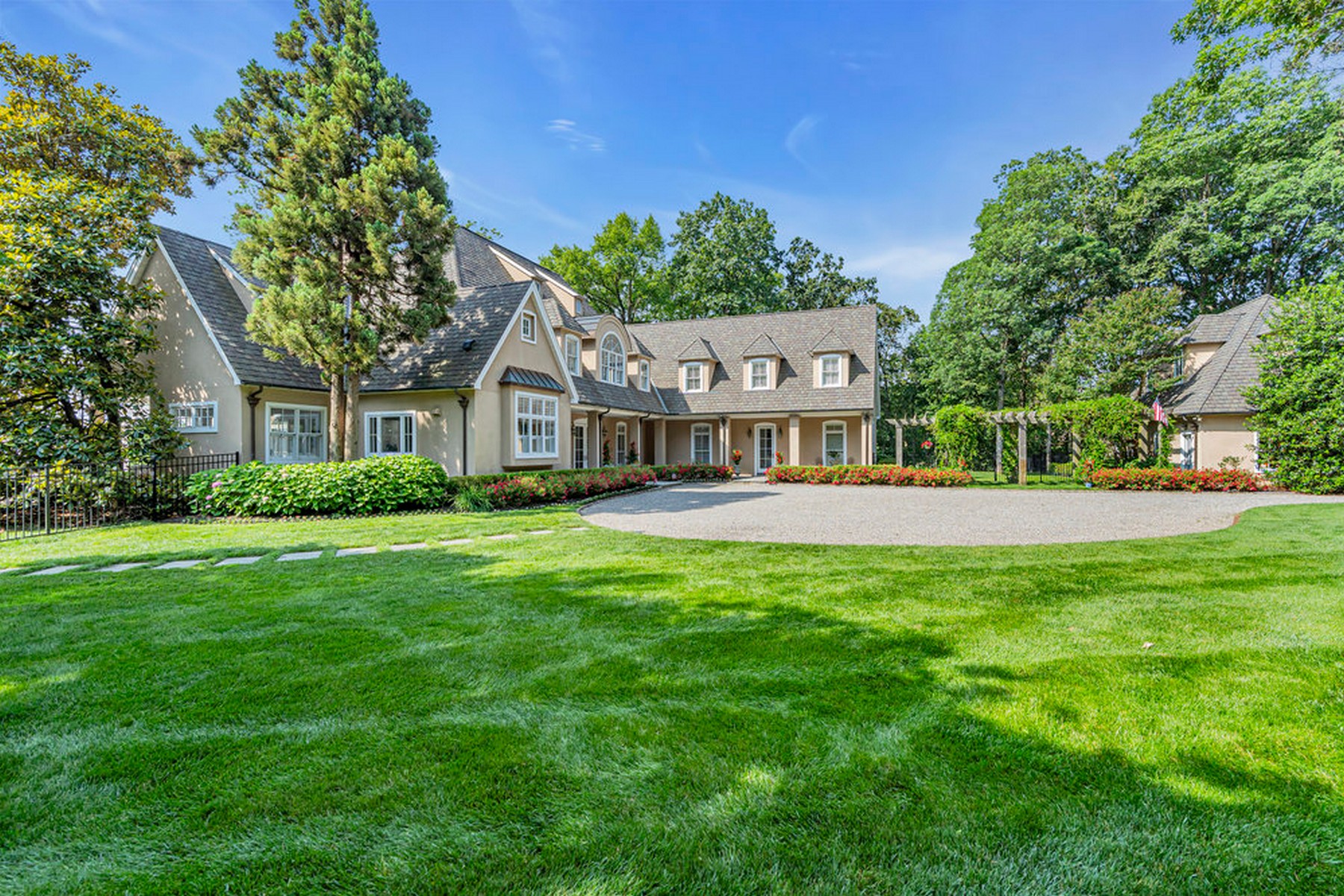 51 Blossom Cove Rd