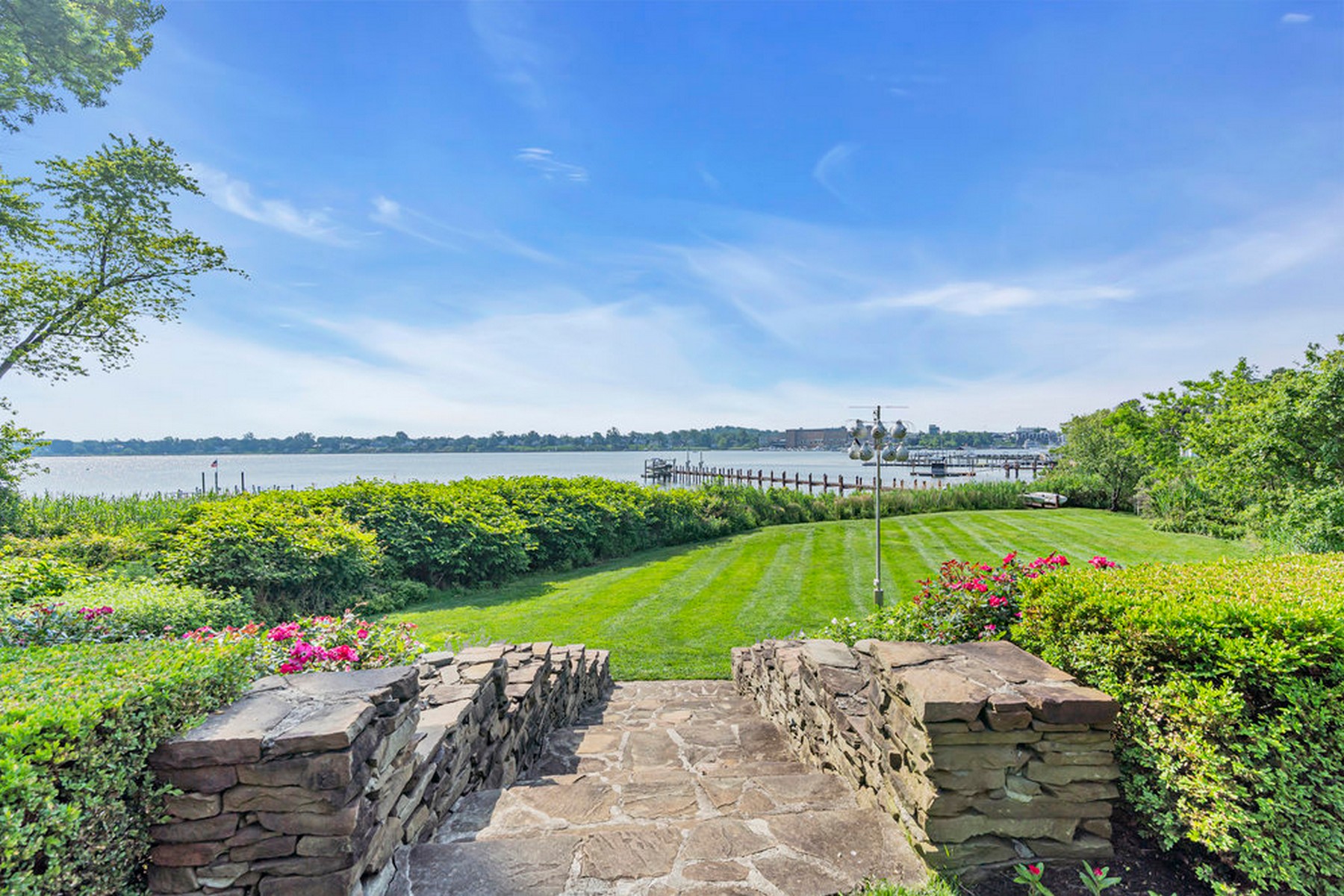 51 Blossom Cove Rd