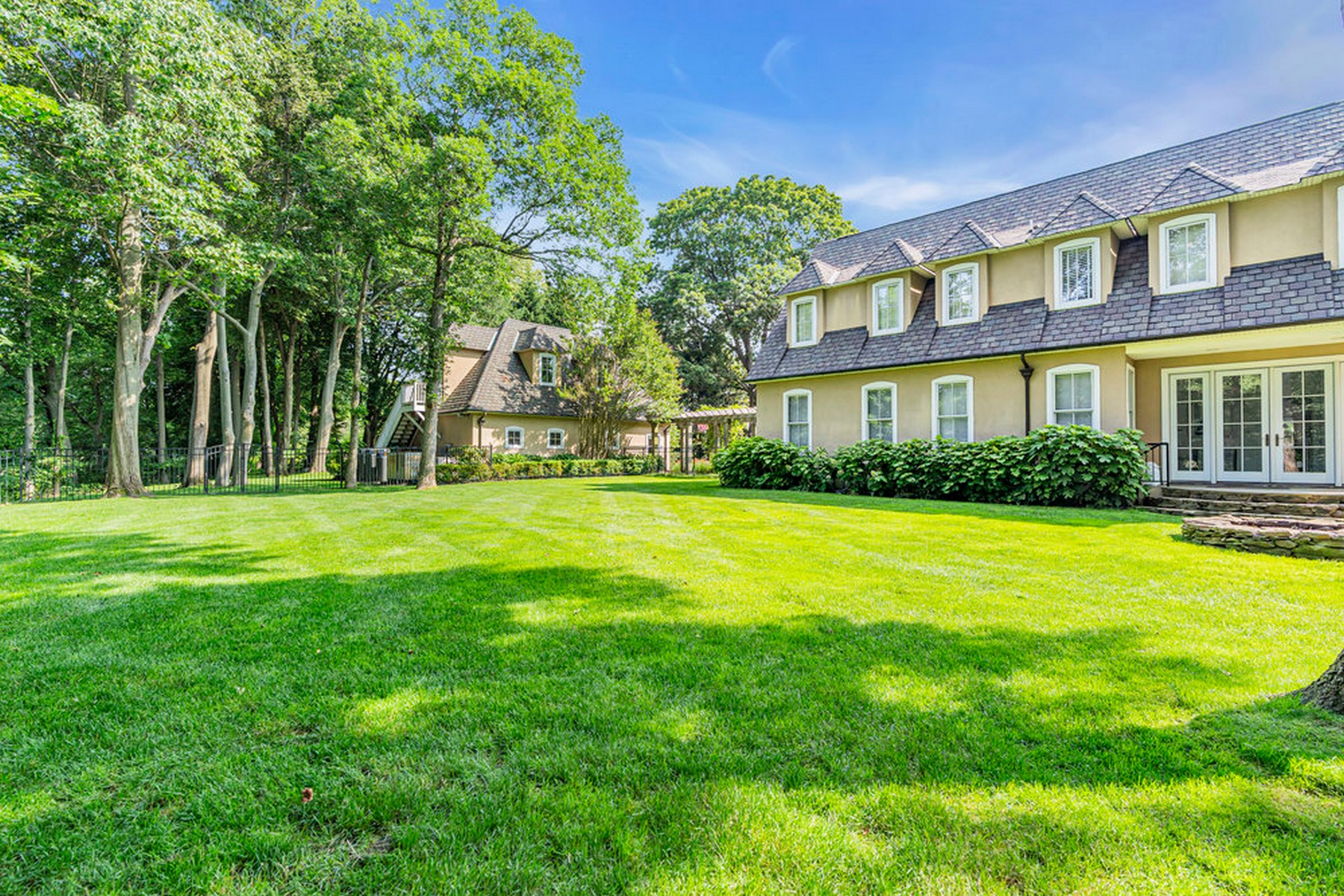 51 Blossom Cove Rd