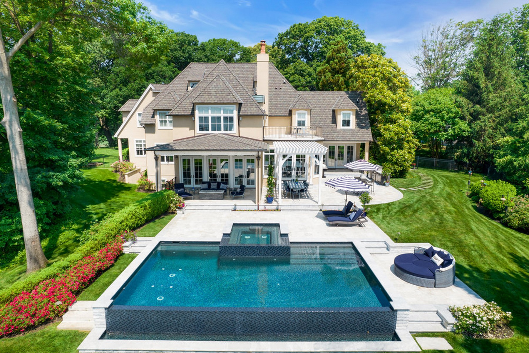 51 Blossom Cove Rd