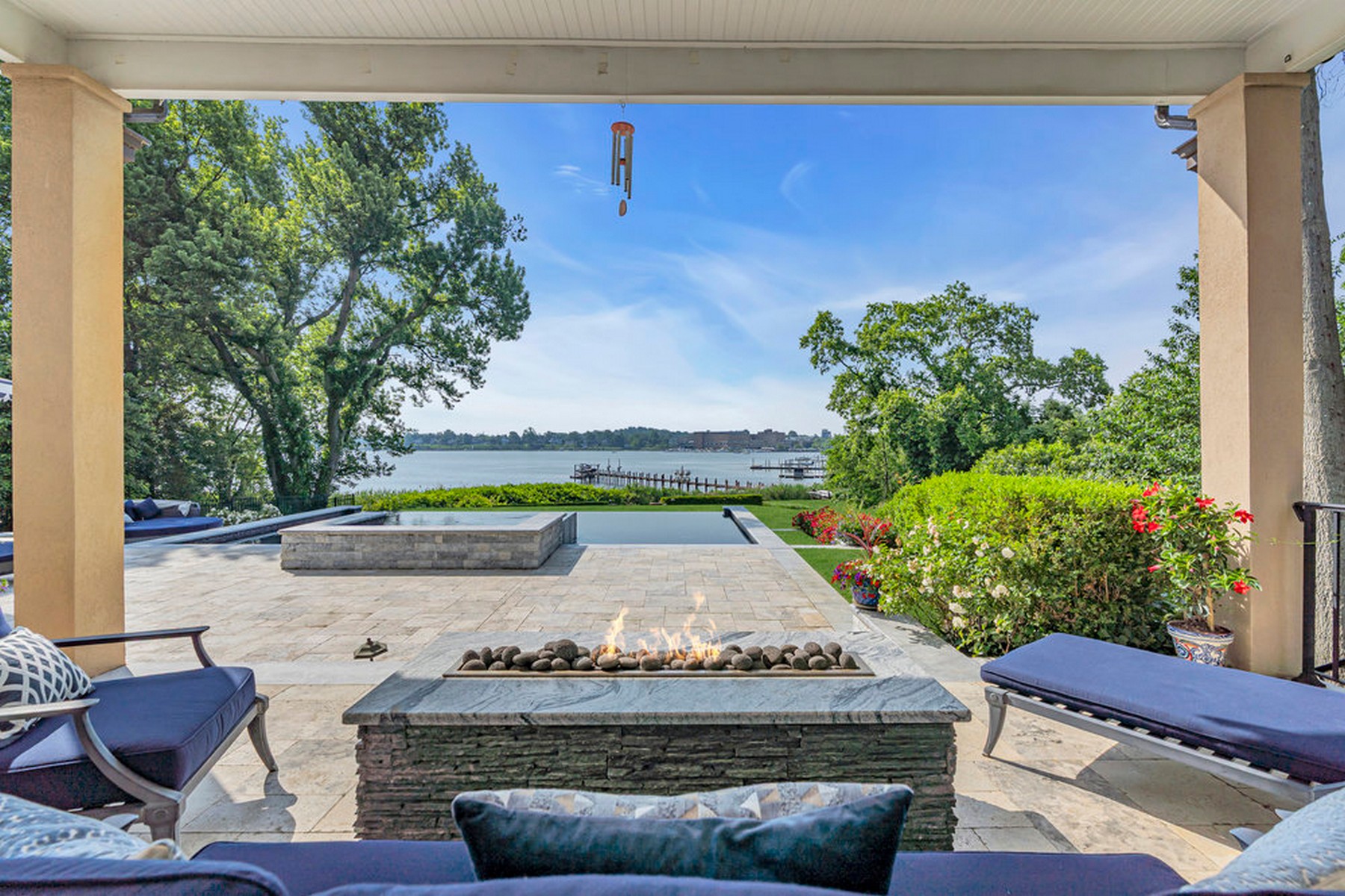 51 Blossom Cove Rd