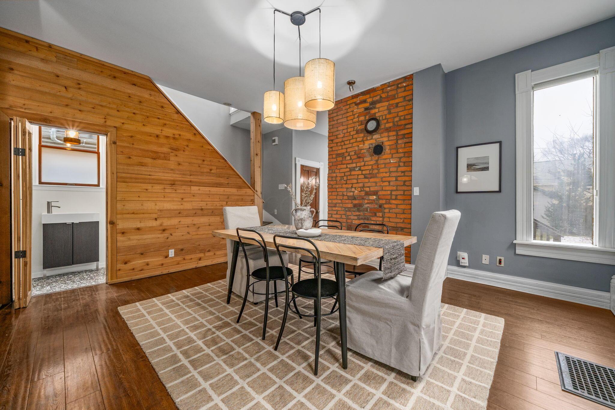 316 W 3rd Avenue