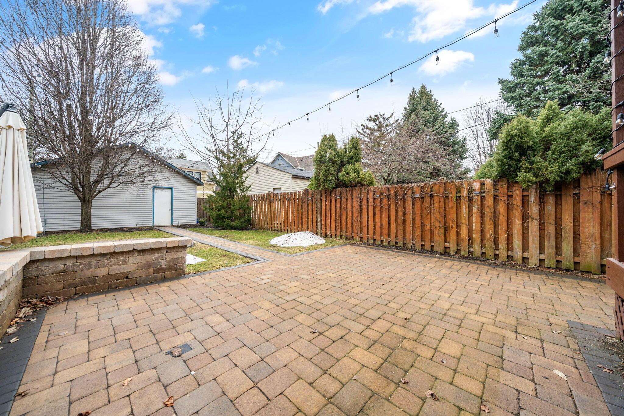 316 W 3rd Avenue