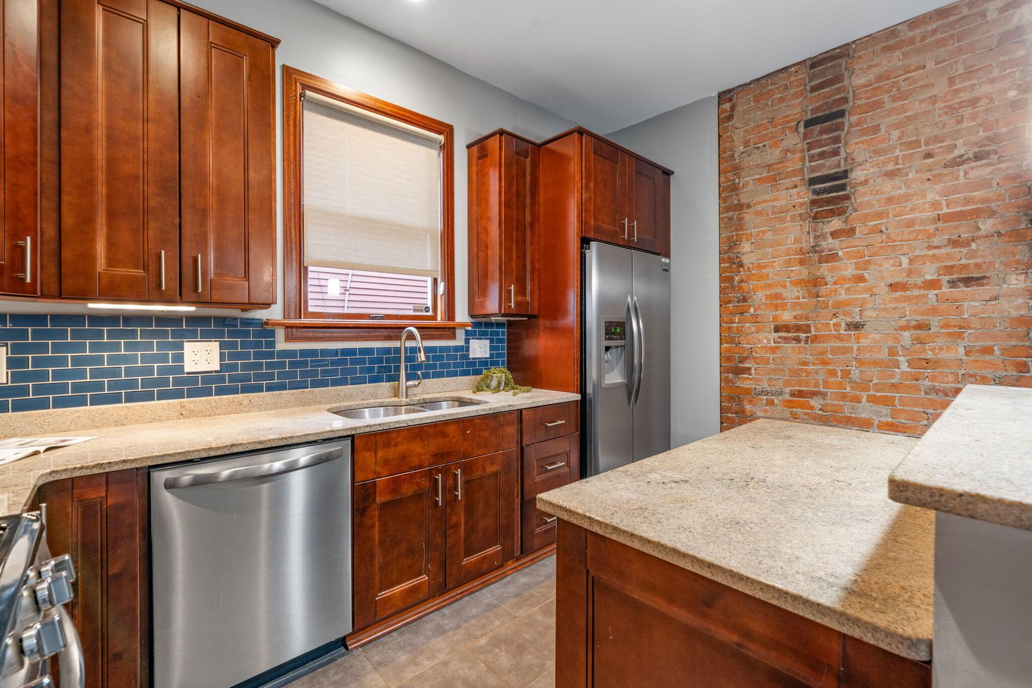316 W 3rd Avenue
