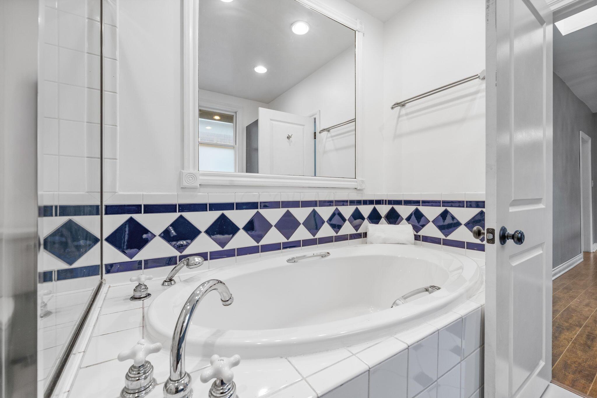 316 W 3rd Avenue