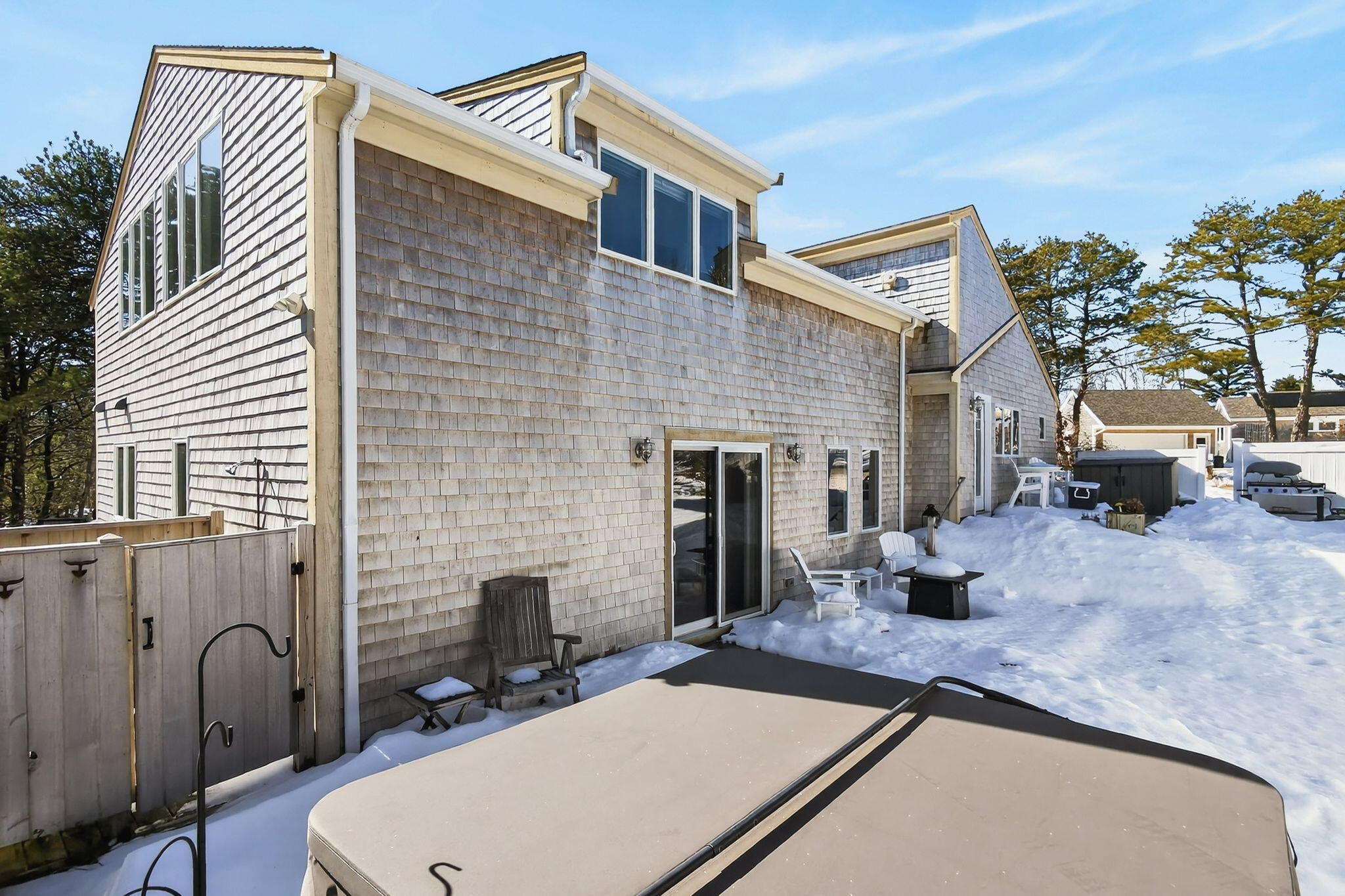 345 Cove Road 