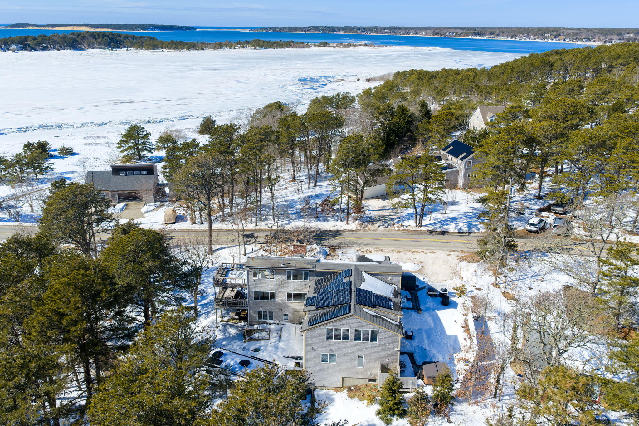 345 Cove Road 