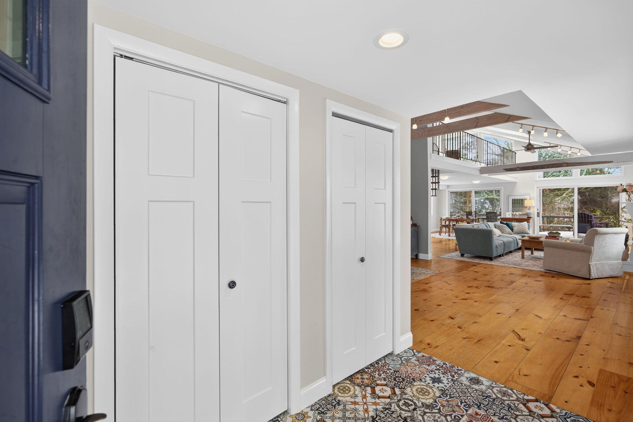 345 Cove Road 