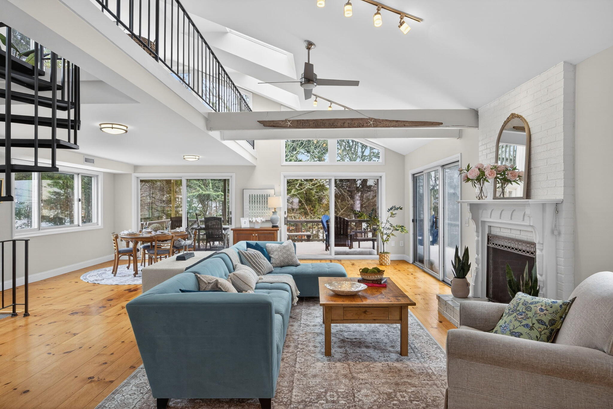 345 Cove Road 