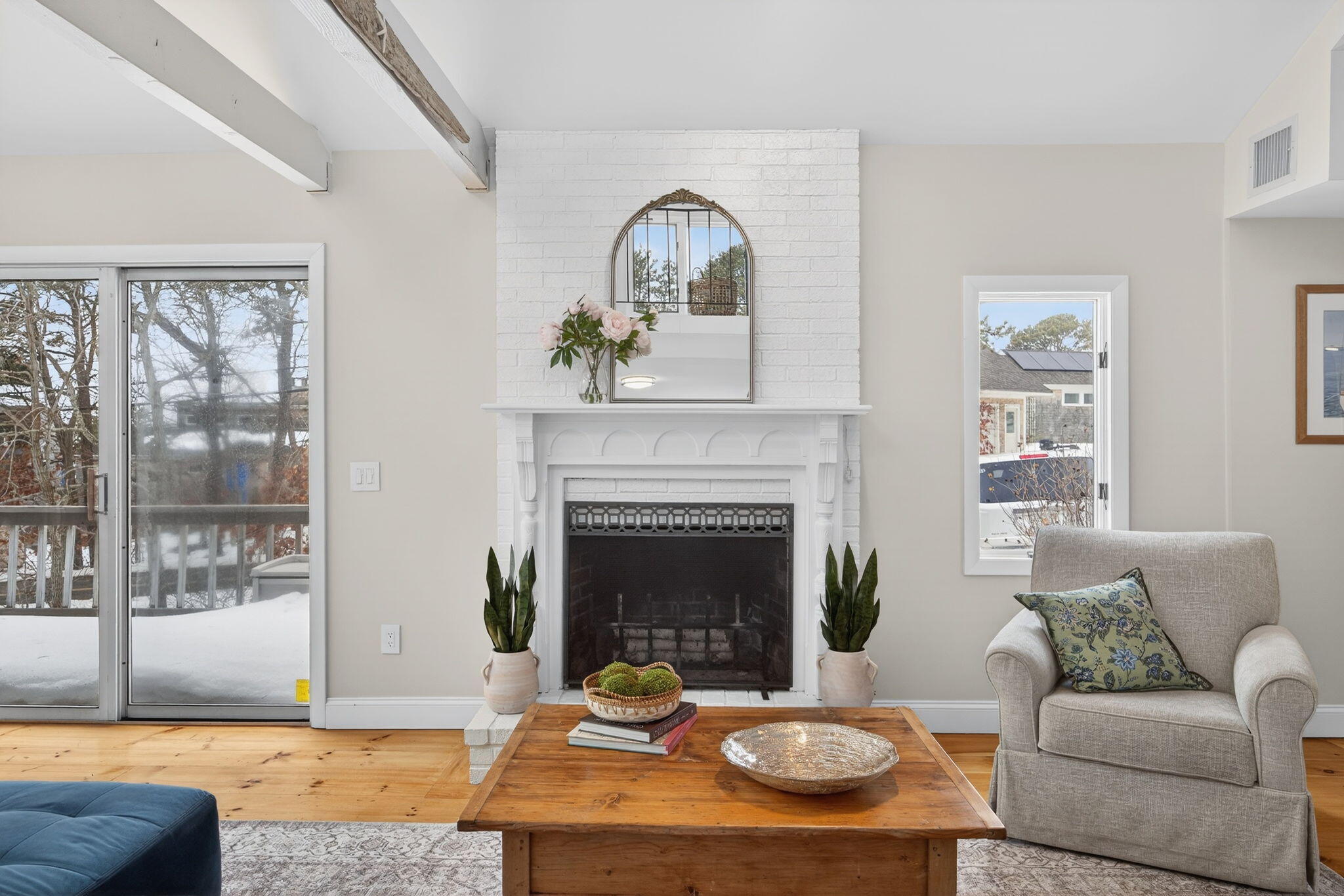 345 Cove Road 