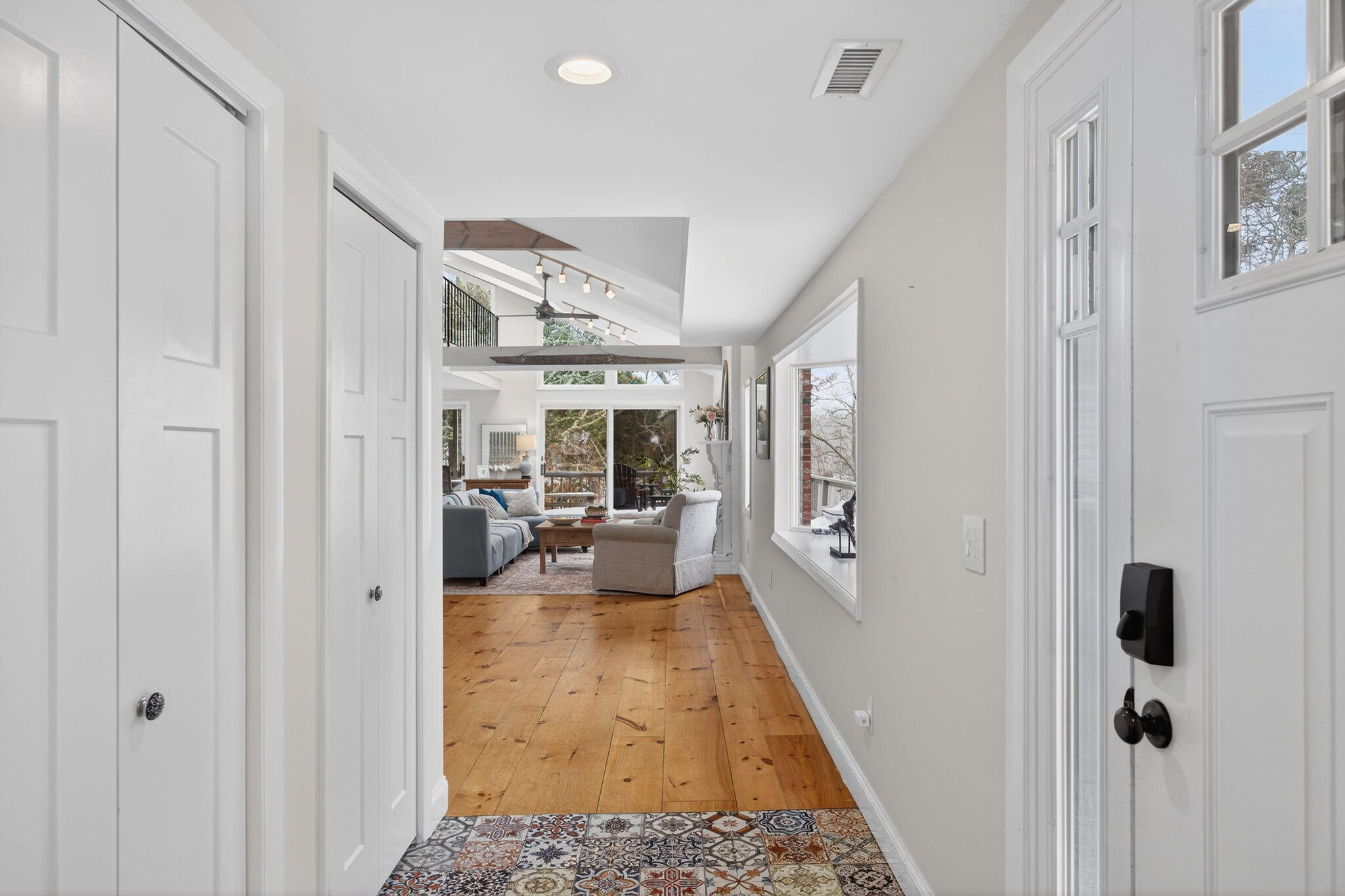 345 Cove Road 